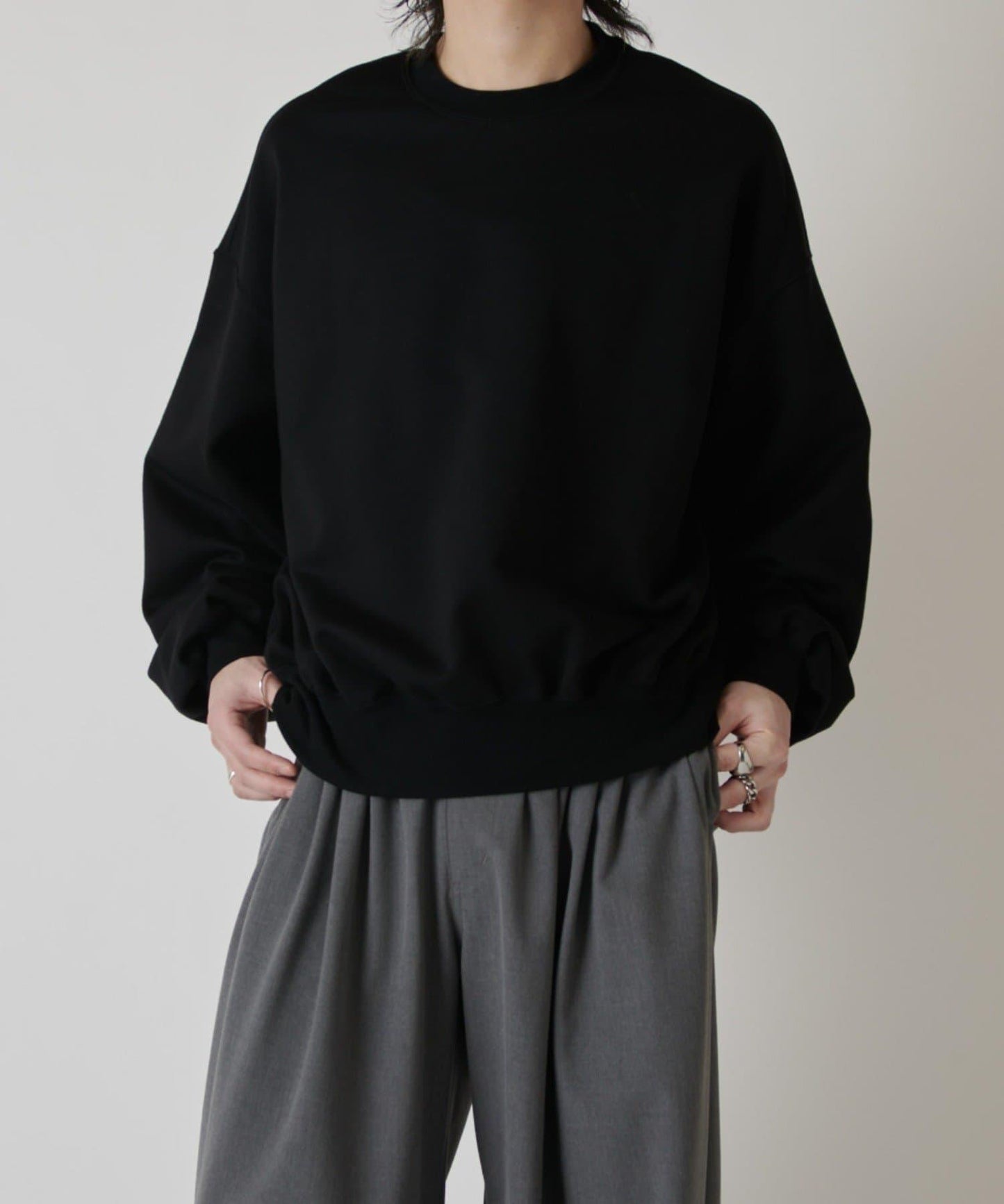 寬鬆版型 圓領 衛衣