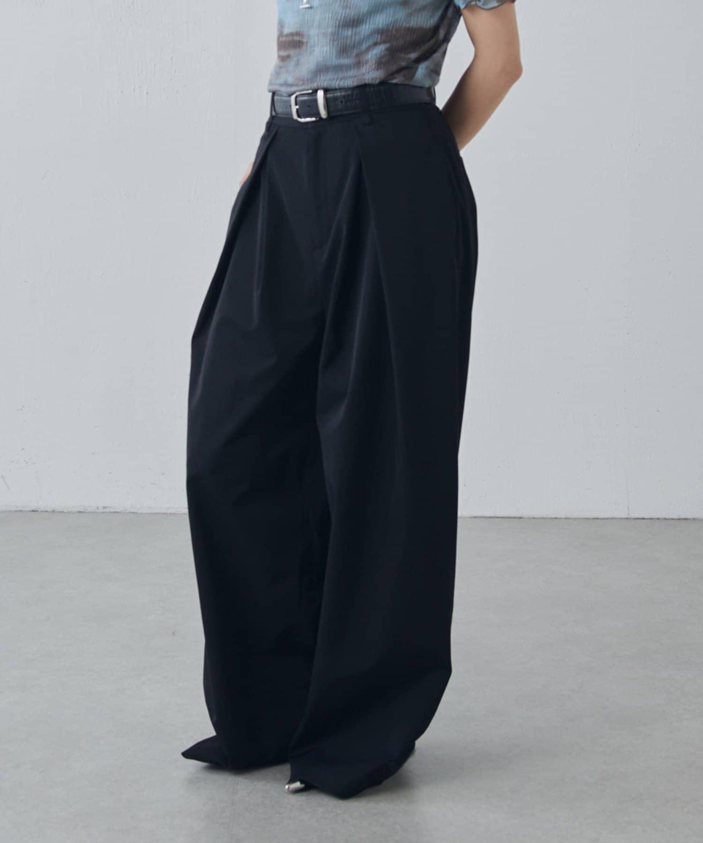 設計褶闊腿西裝褲