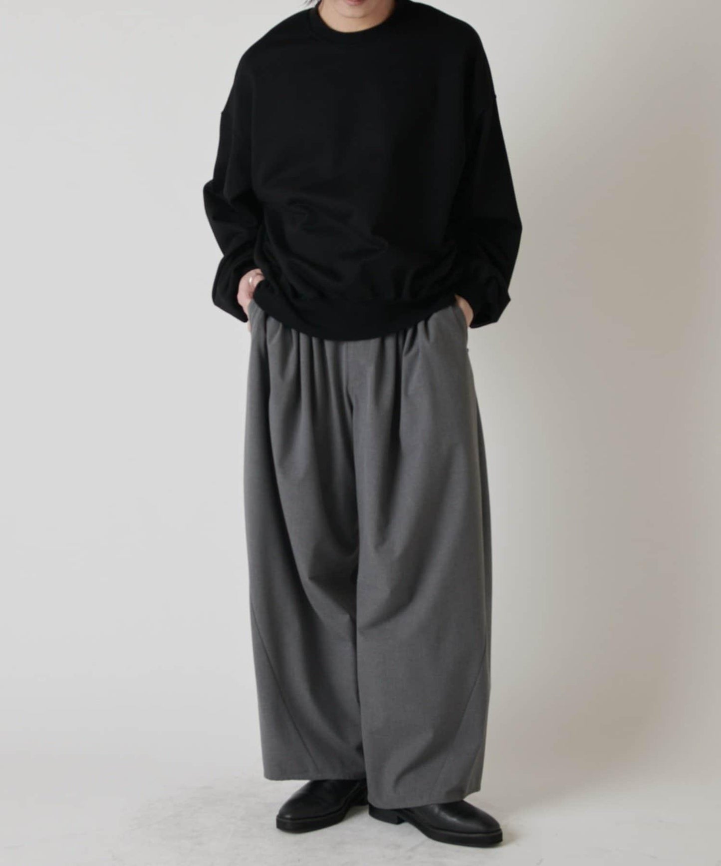 寬鬆版型 圓領 衛衣