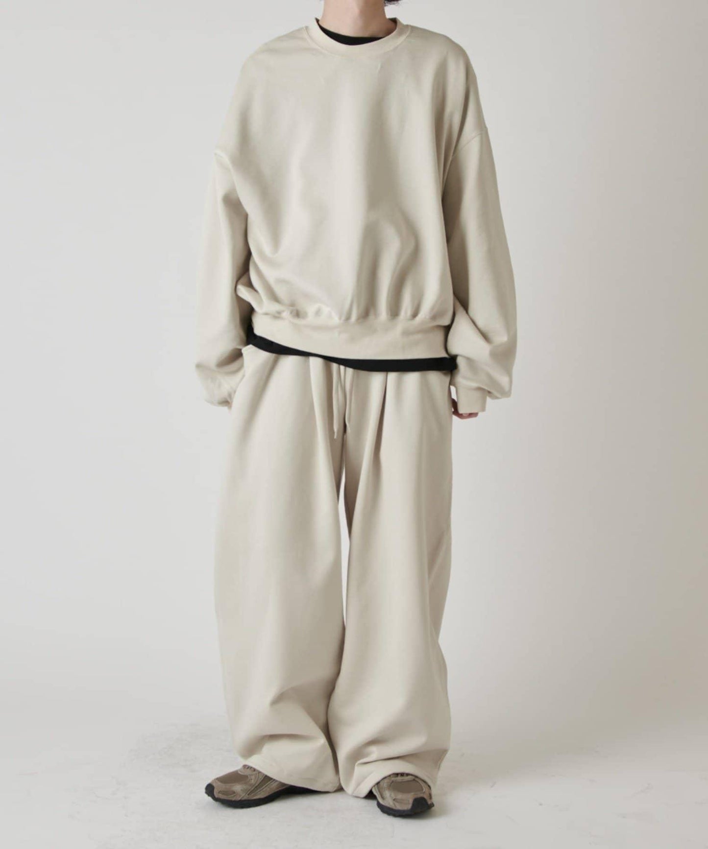 寬鬆版型 圓領 衛衣