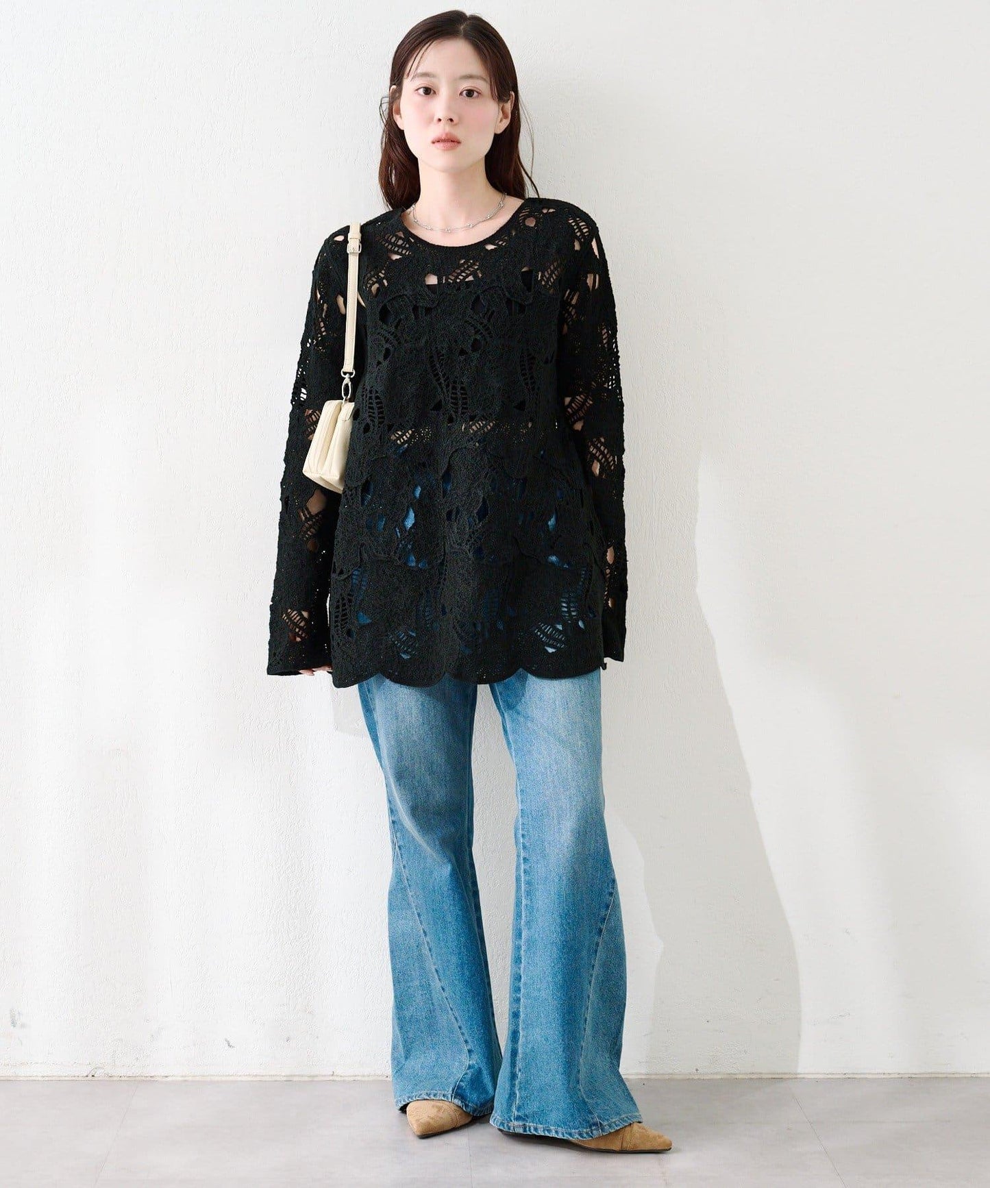 鏤空蕾絲迷你連衣裙