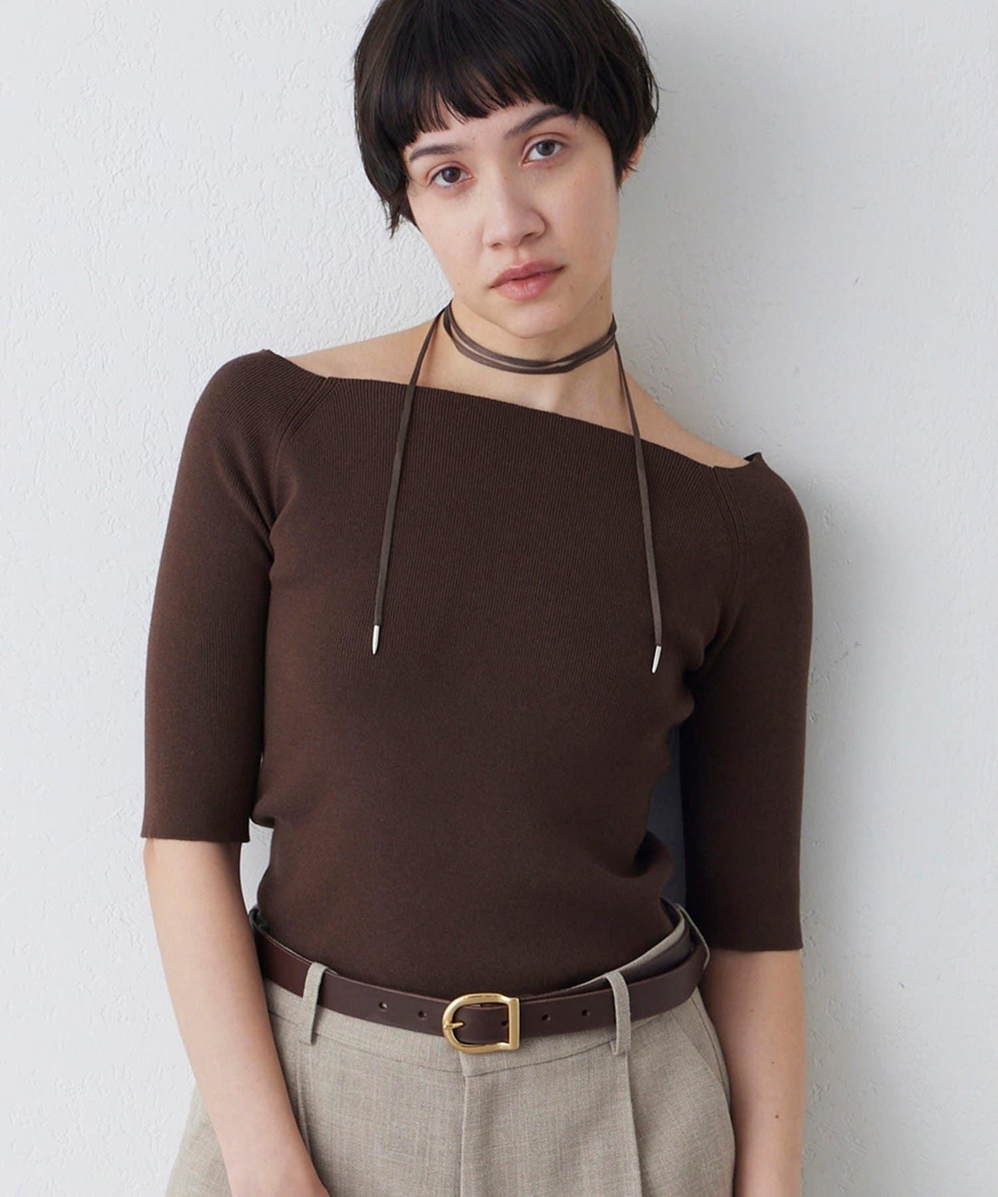 THE PAUSE 露肩半袖套頭上衣