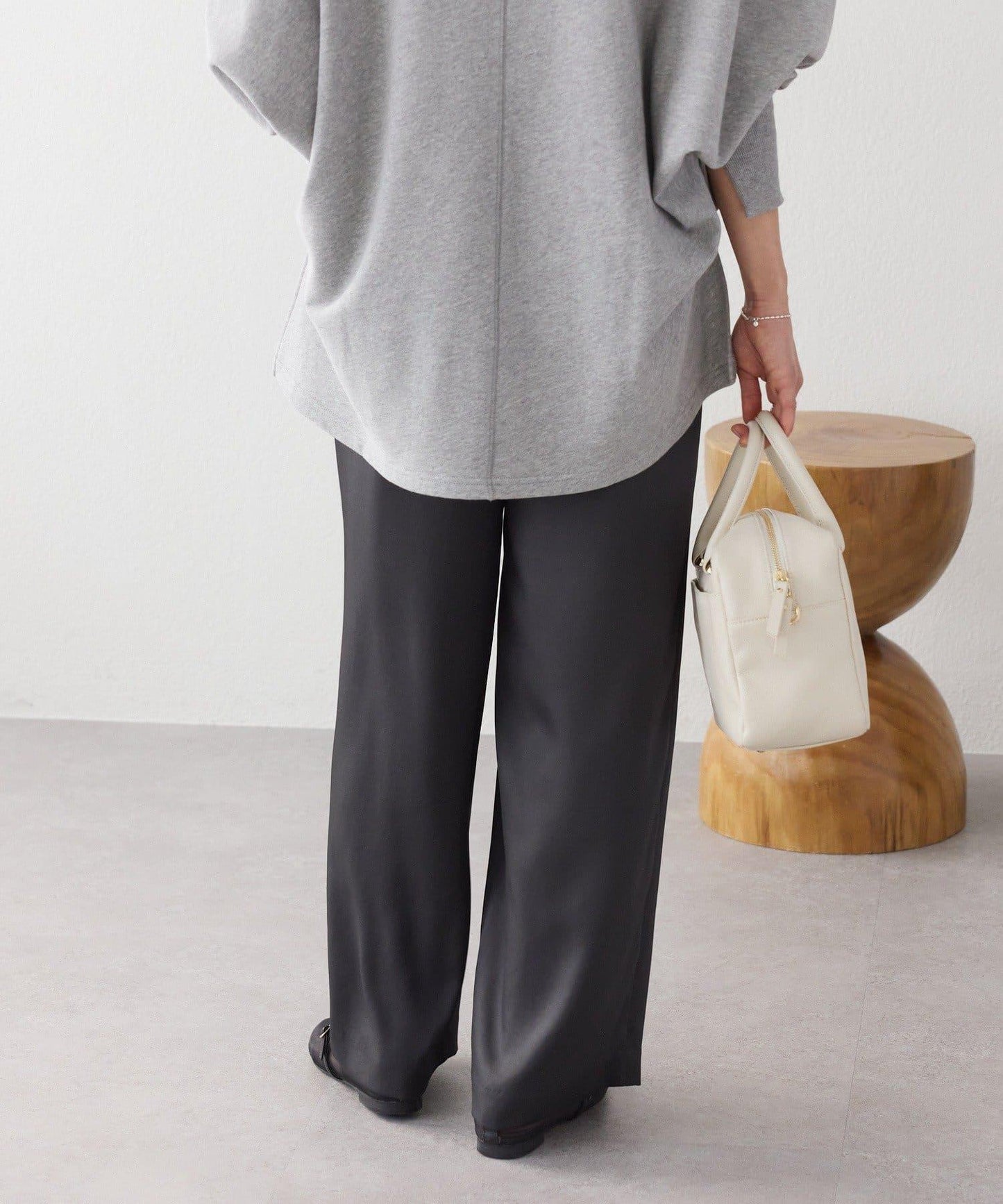 光澤緞面斜紋休閒褲