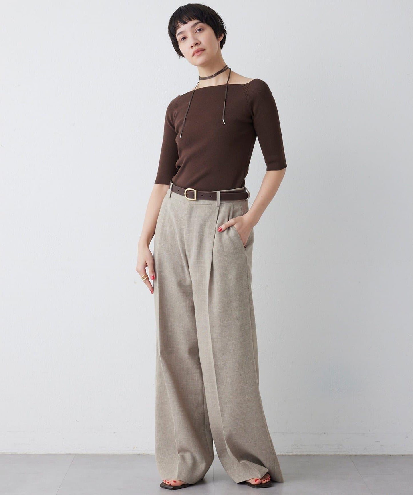 THE PAUSE 露肩半袖套頭上衣