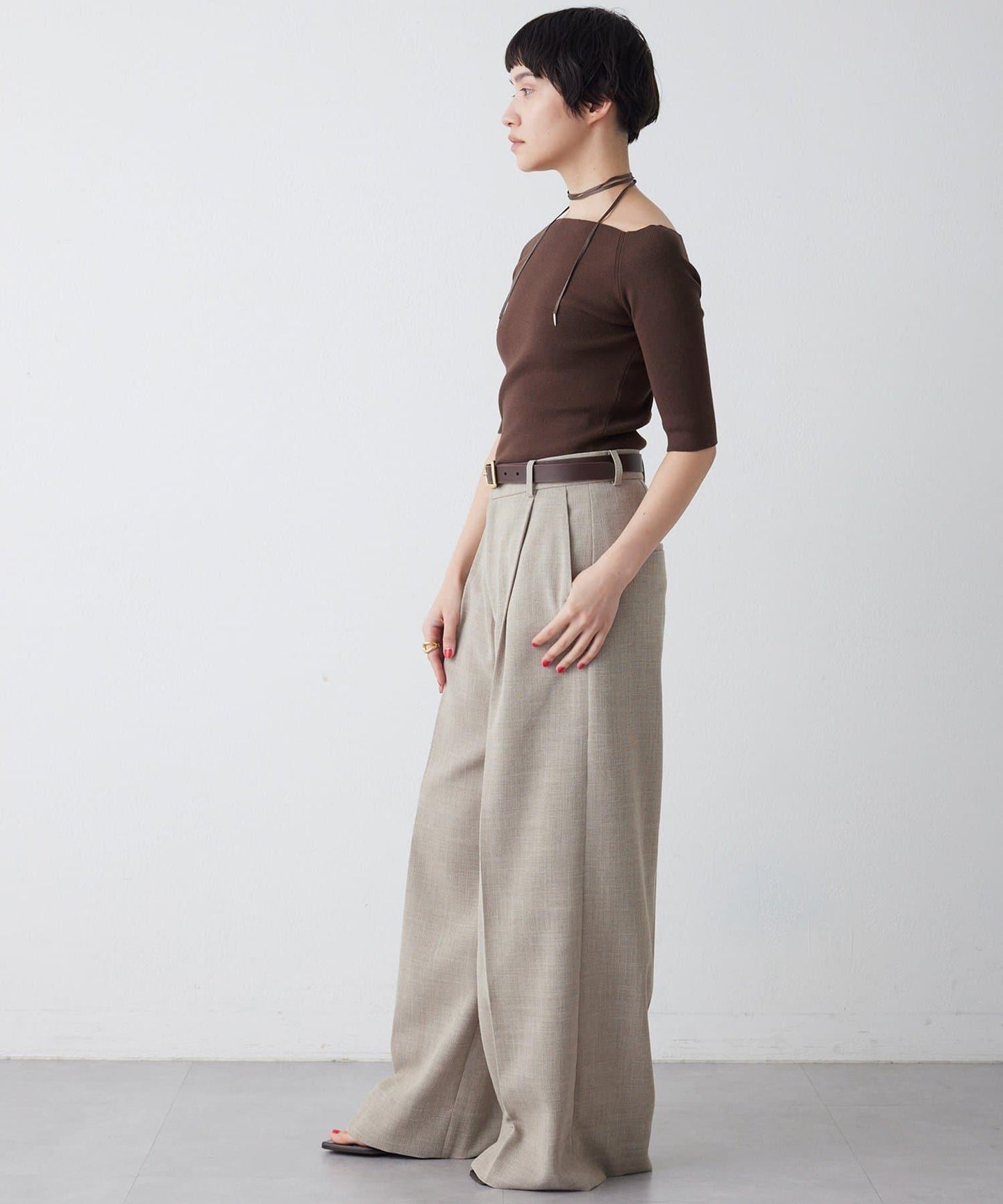 THE PAUSE 露肩半袖套頭上衣