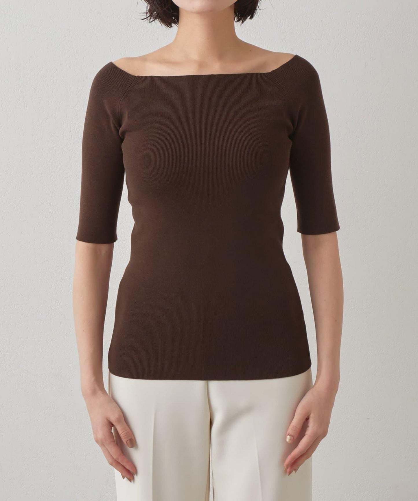 THE PAUSE 露肩半袖套頭上衣