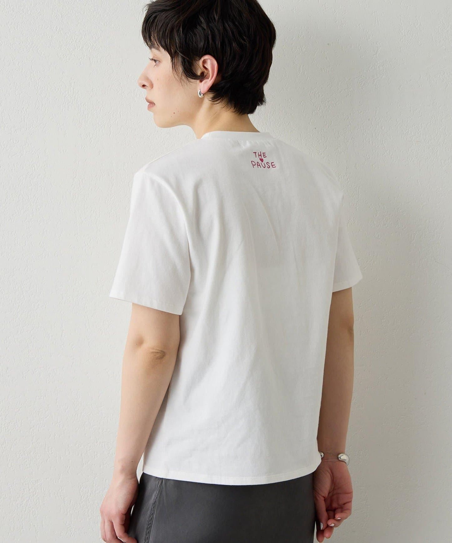 THE PAUSE 刺繡T恤
