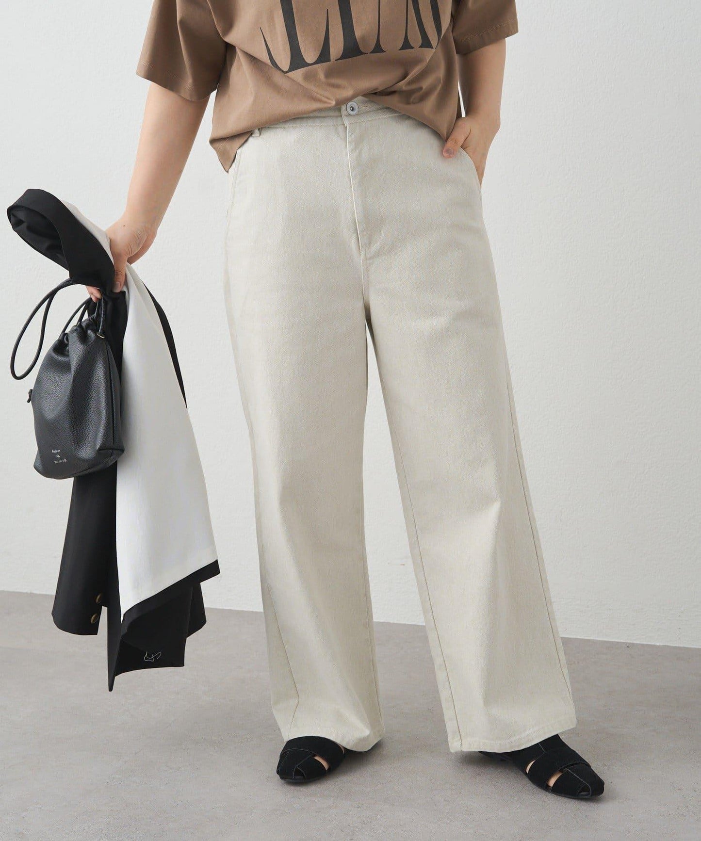 卡其斜紋寬鬆直筒褲