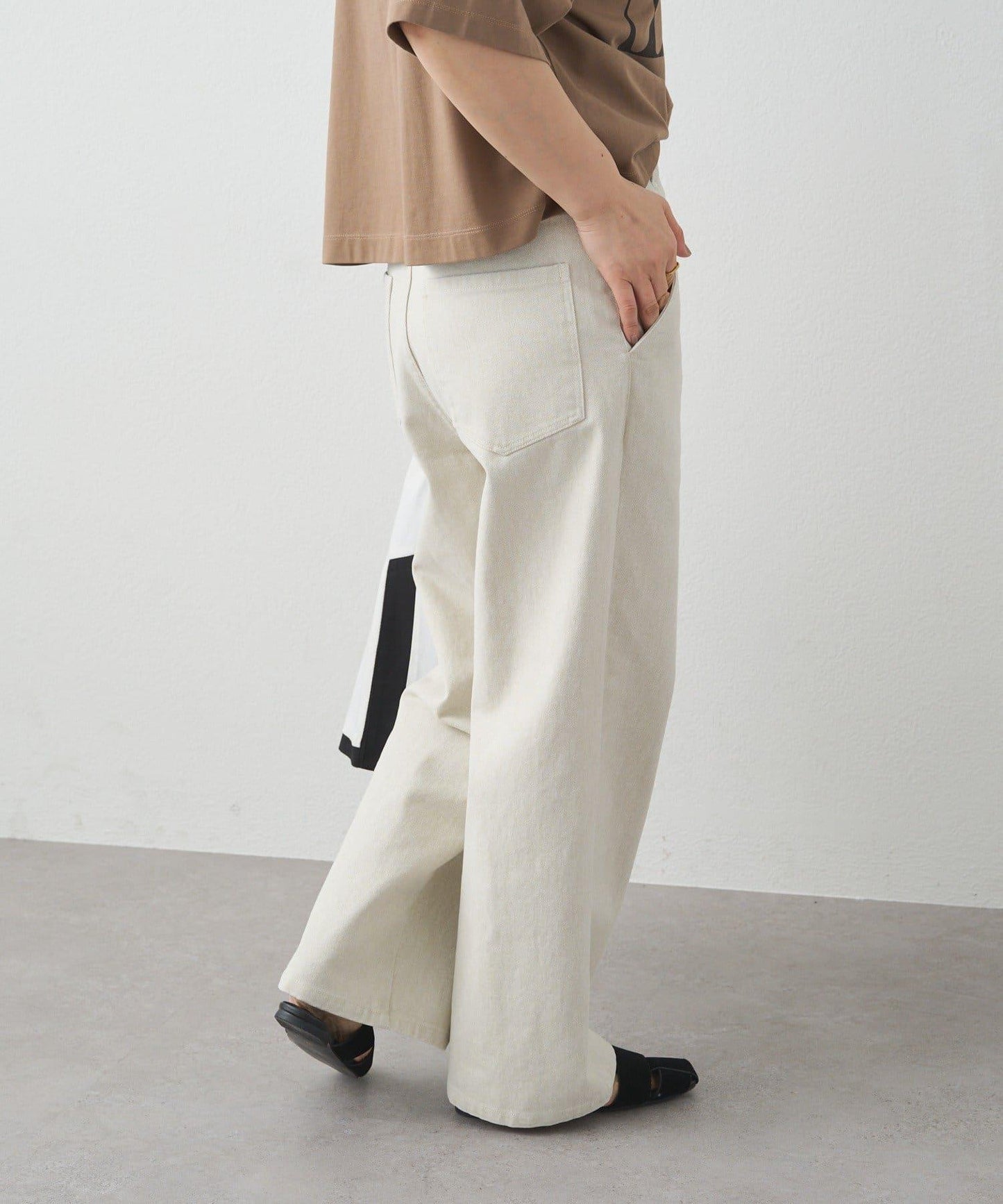 卡其斜紋寬鬆直筒褲