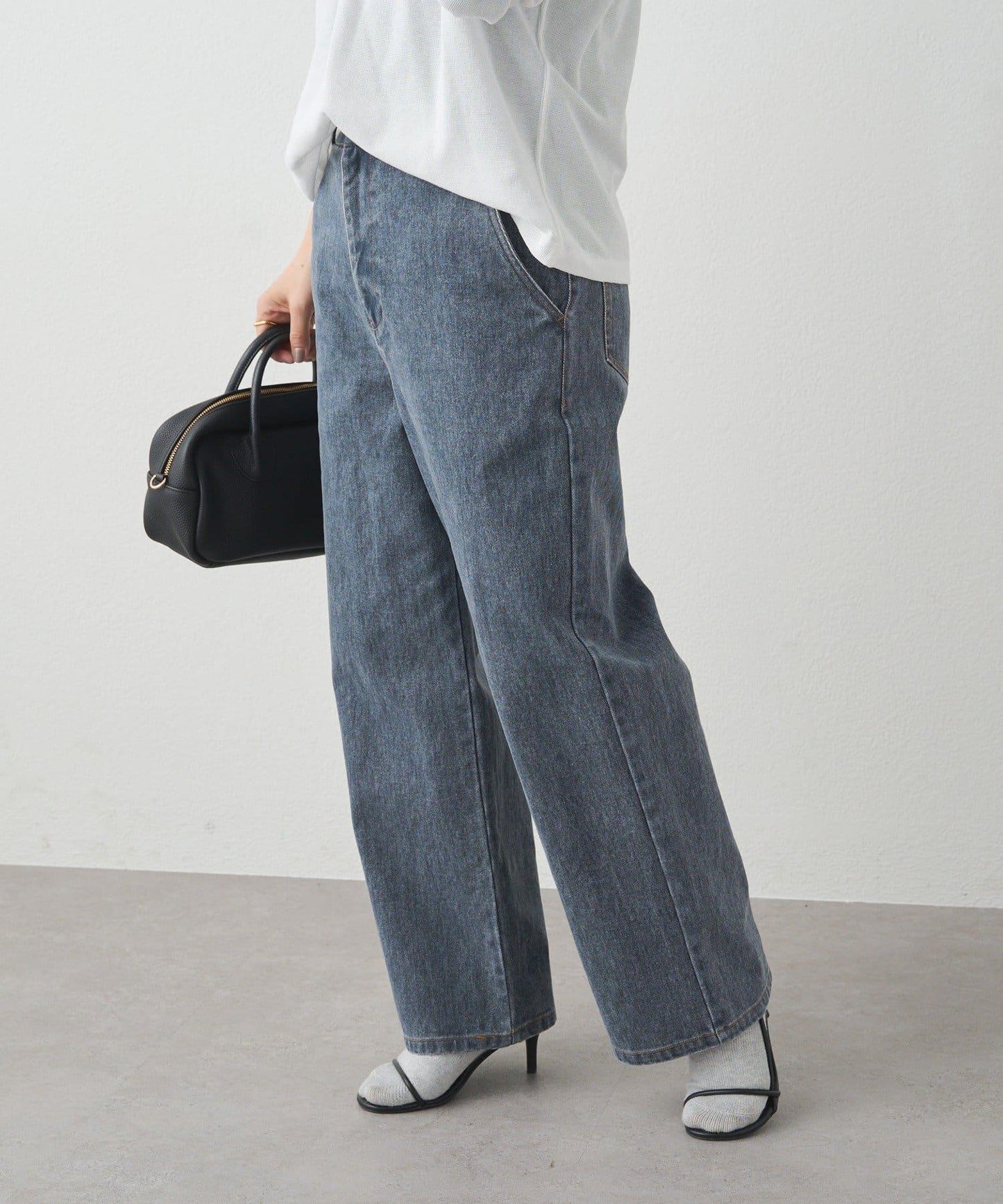 卡其斜紋寬鬆直筒褲