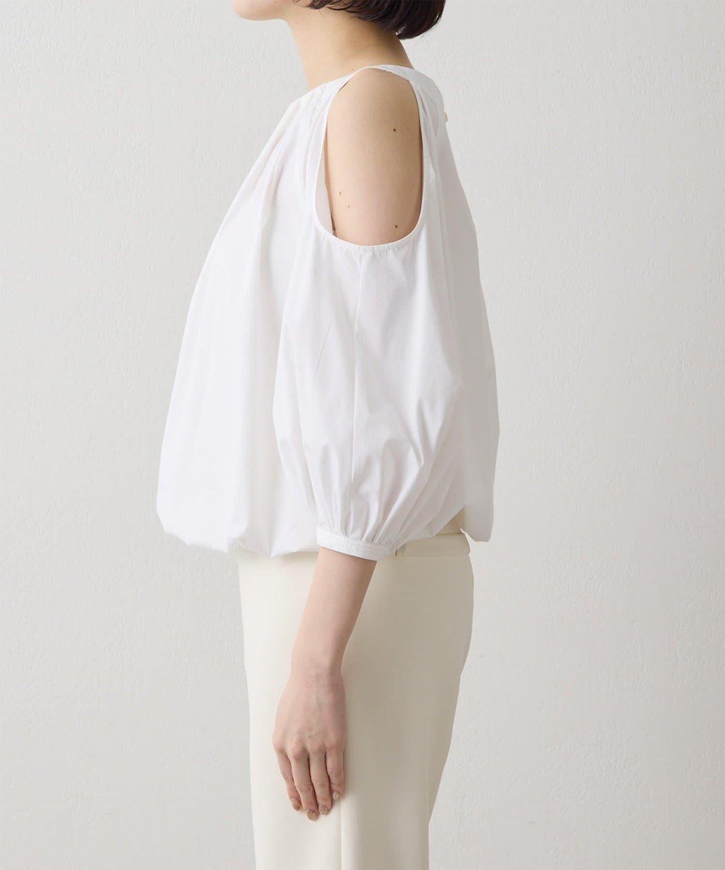 THE PAUSE 露肩設計襯衫