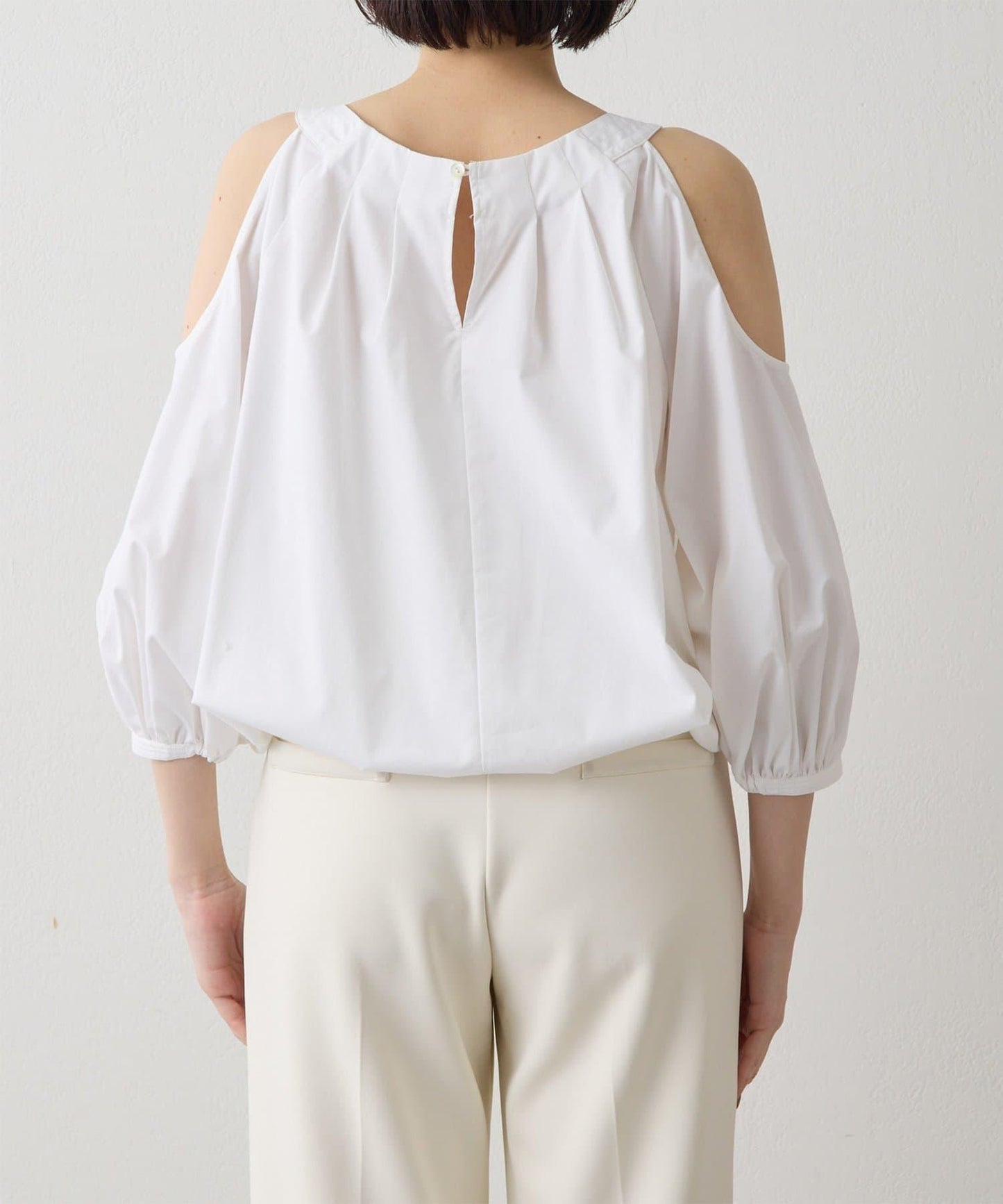 THE PAUSE 露肩設計襯衫