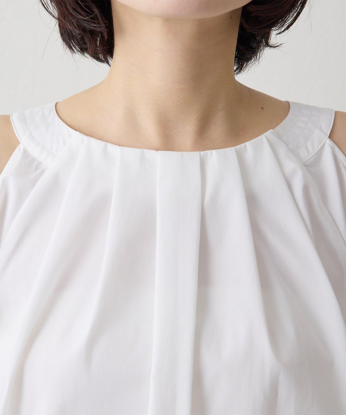 THE PAUSE 露肩設計襯衫