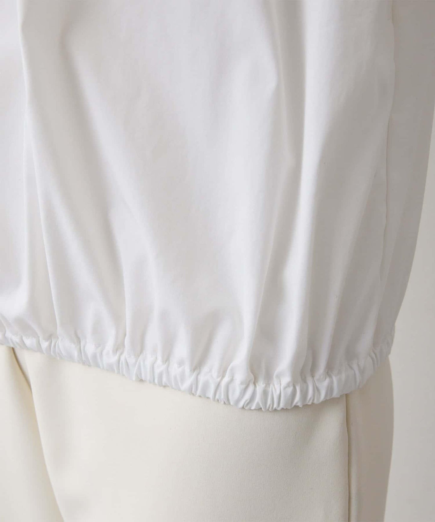 THE PAUSE 露肩設計襯衫