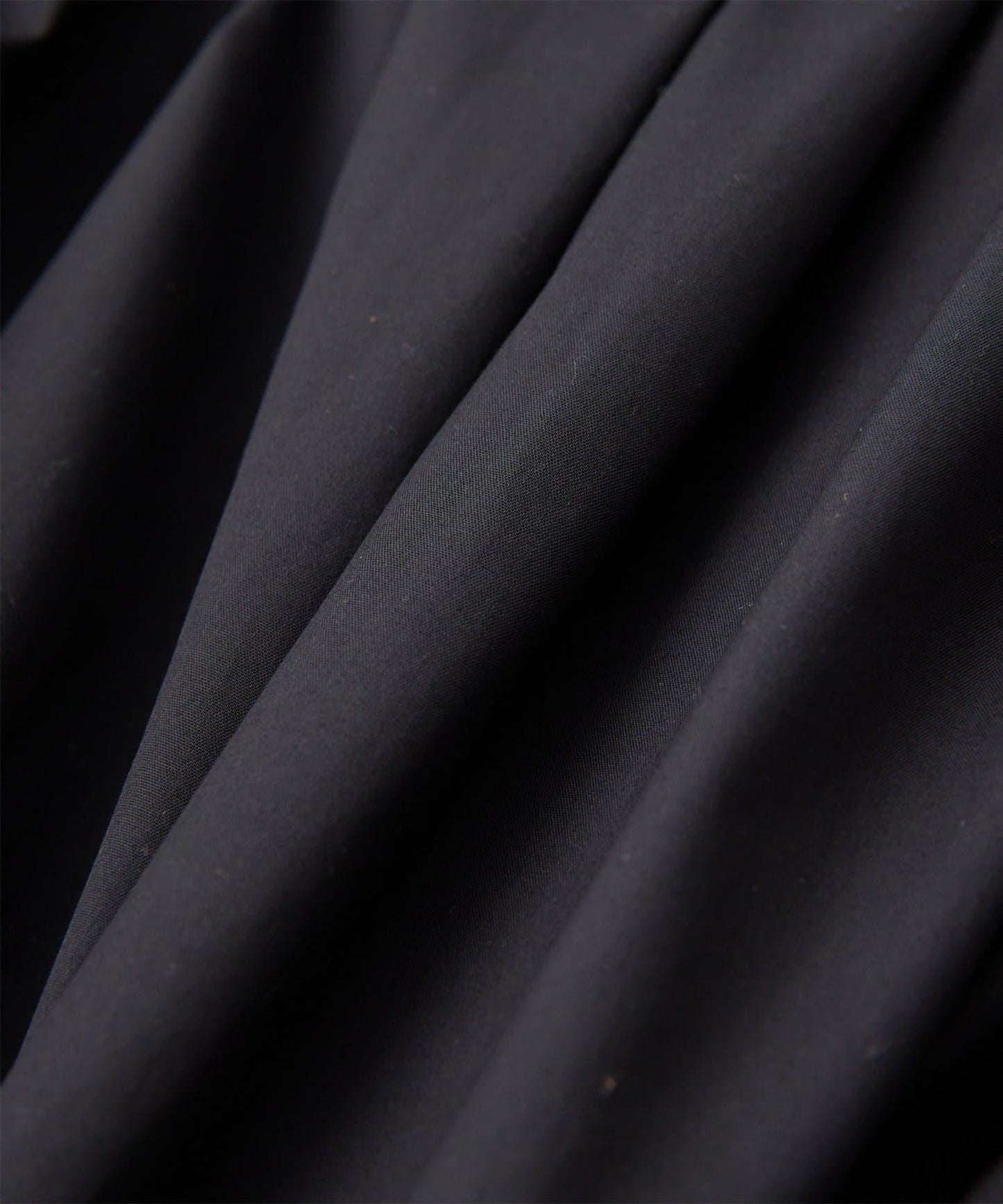 THE PAUSE 露肩設計襯衫