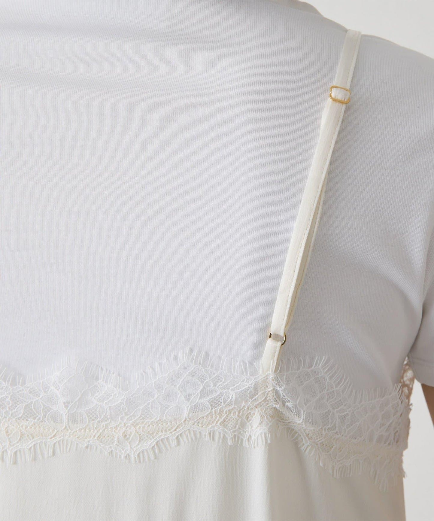 THE PAUSE 蕾絲鑲邊吊帶上衣