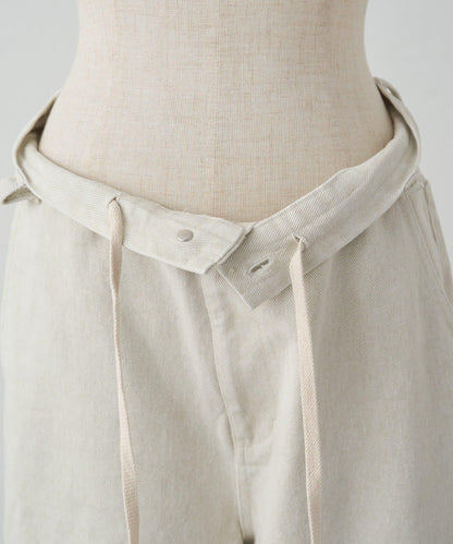 卡其斜紋寬鬆直筒褲