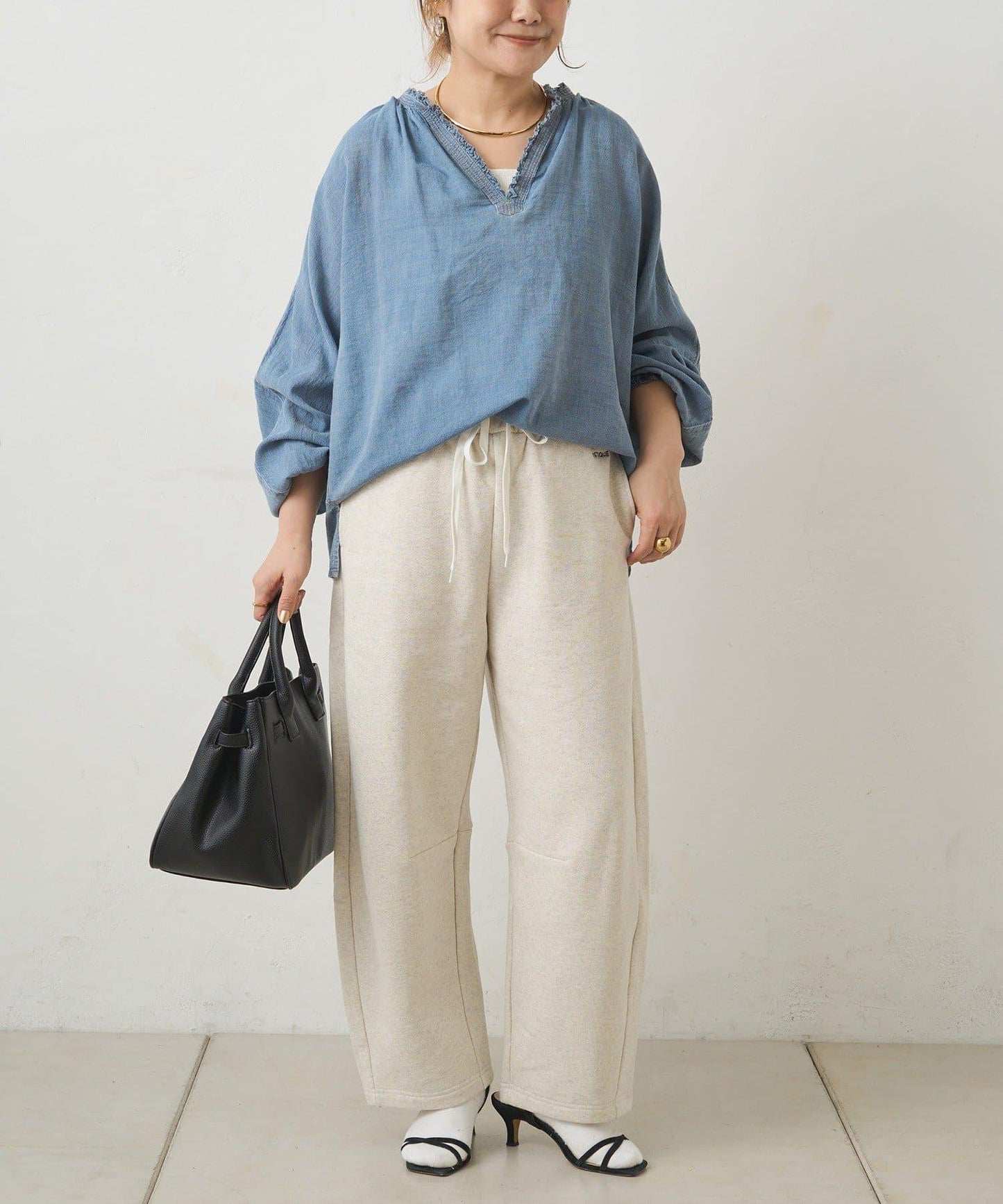 領口荷葉邊輕透牛仔襯衫