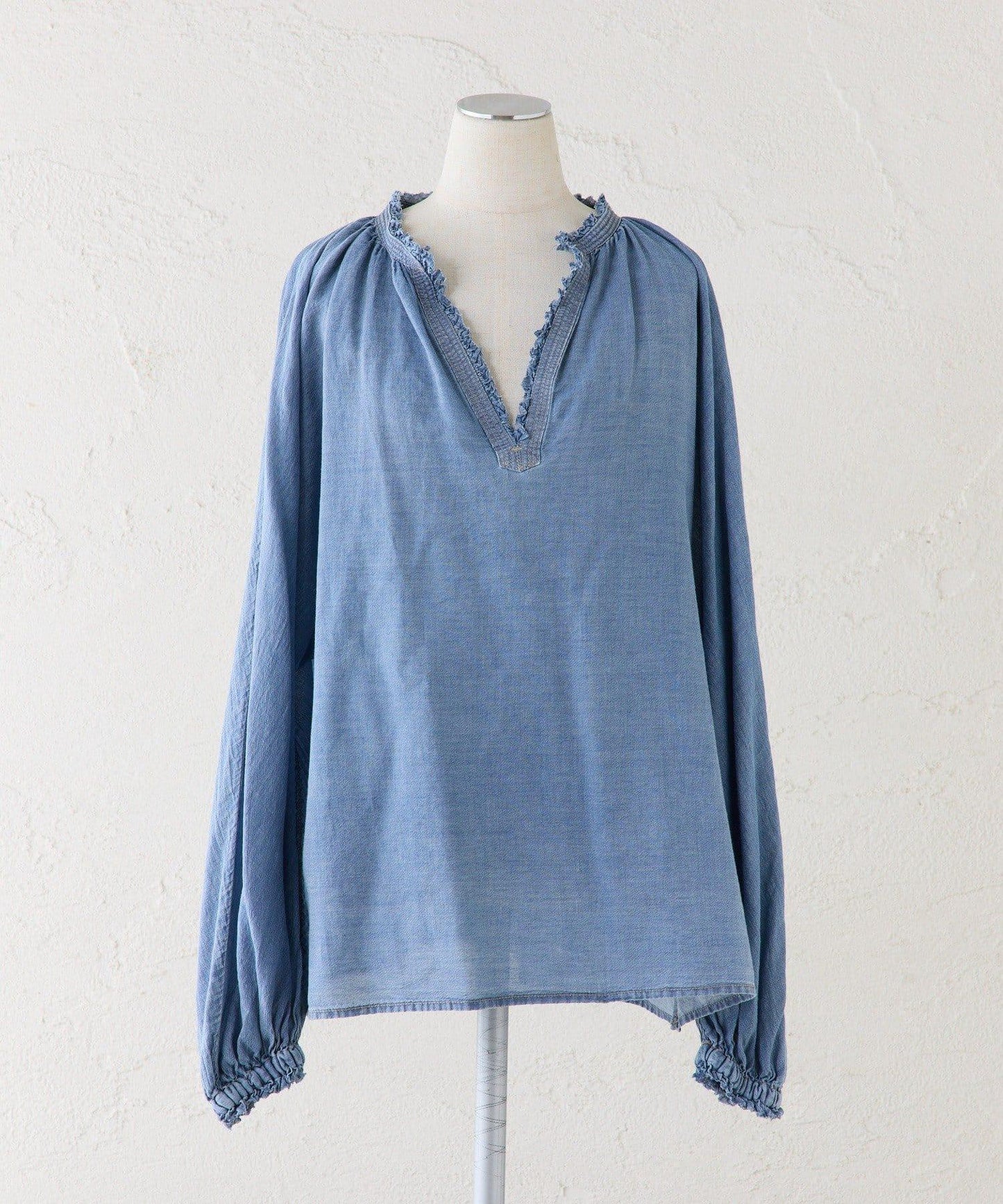 領口荷葉邊輕透牛仔襯衫