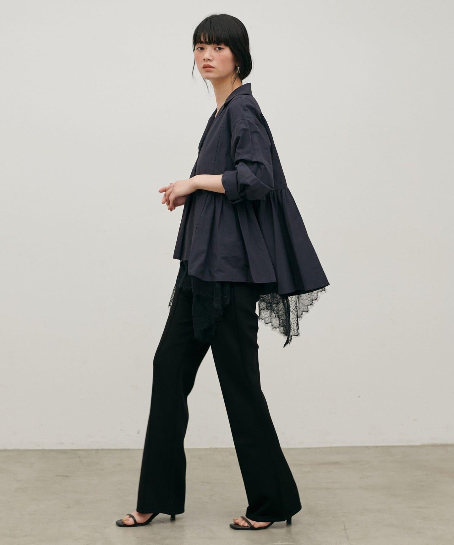 下襬荷葉設計 府綢 女式襯衫