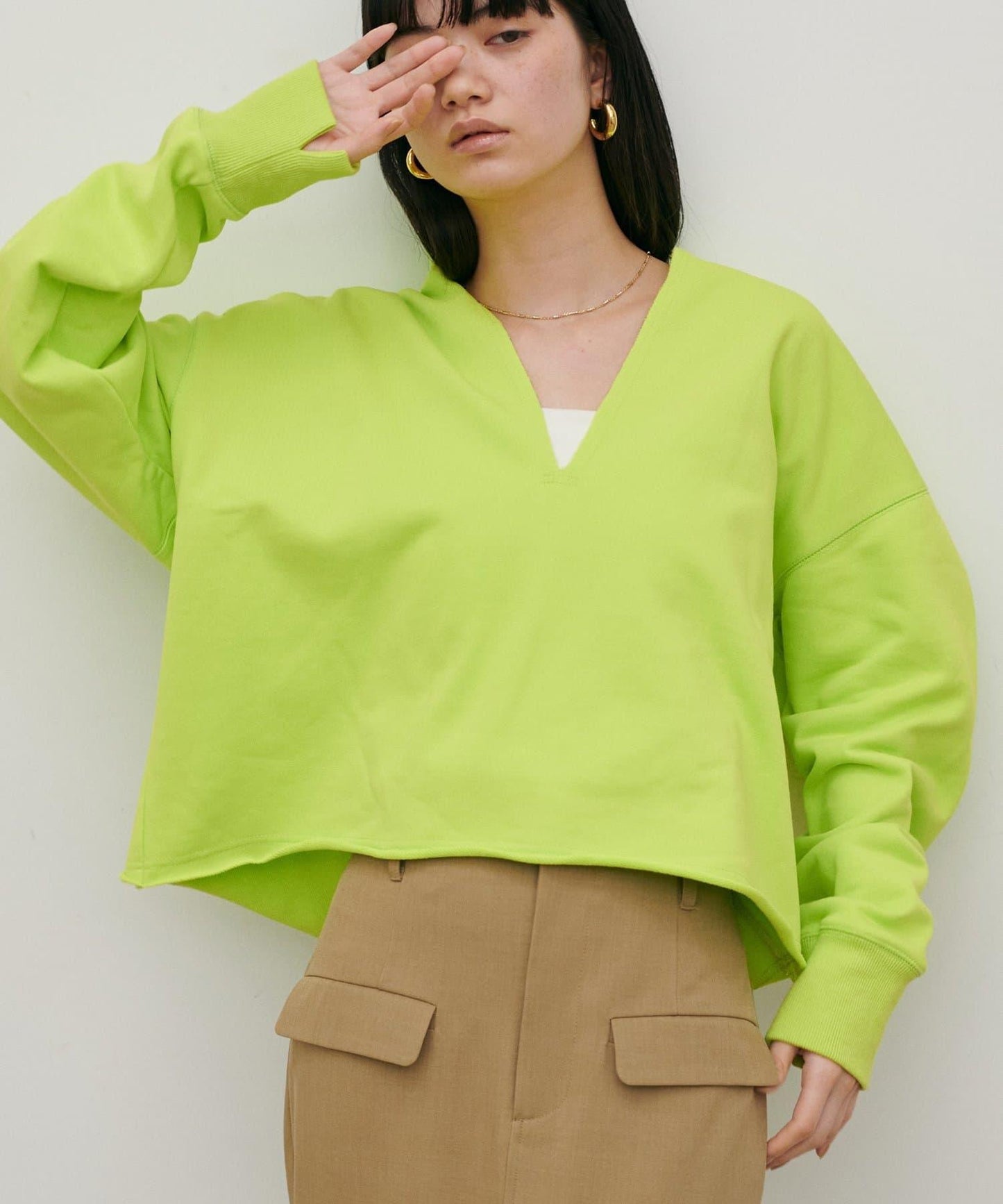 生邊開襟領毛圈套頭衛衣