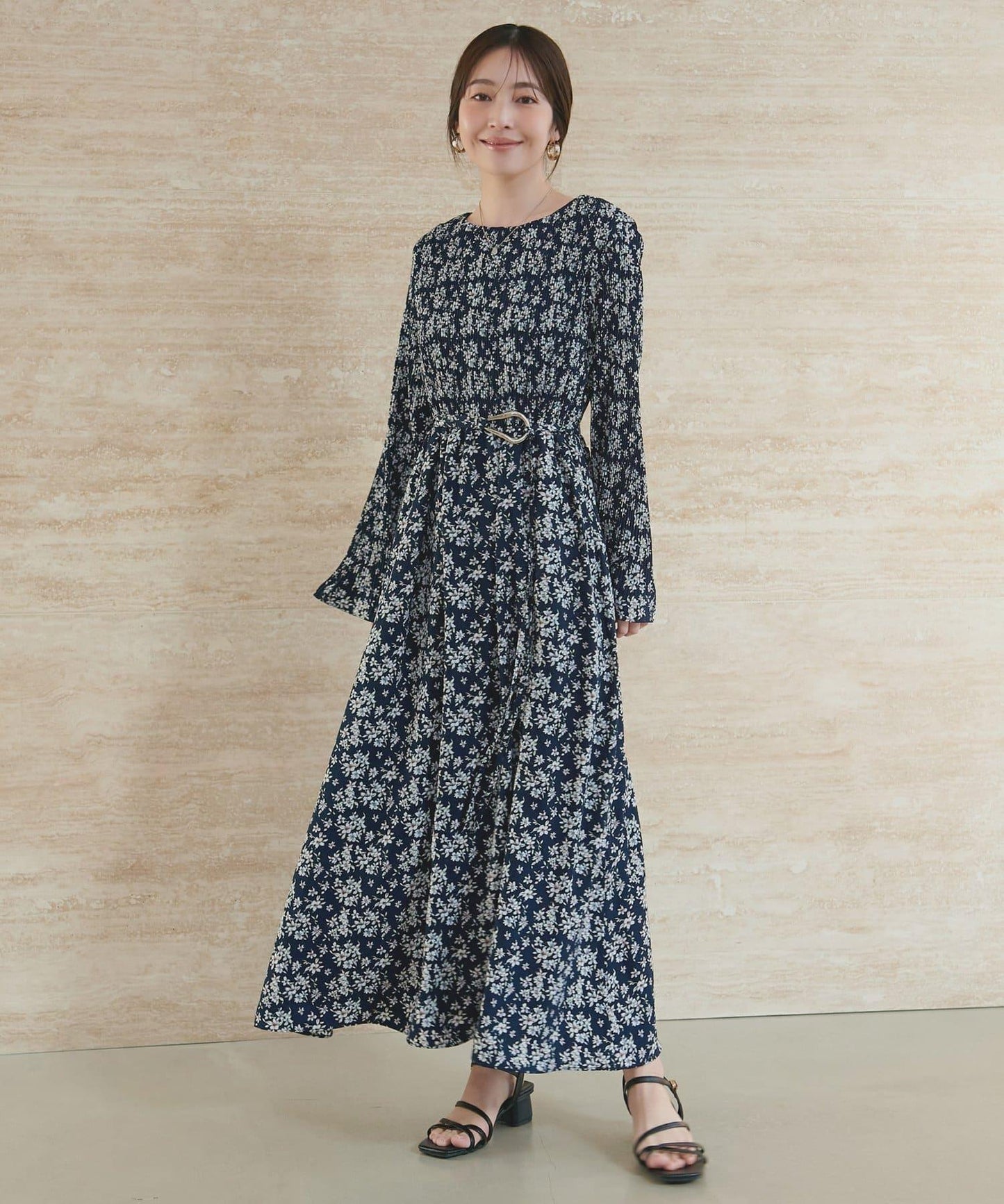 腰帶設計 百褶連衣裙