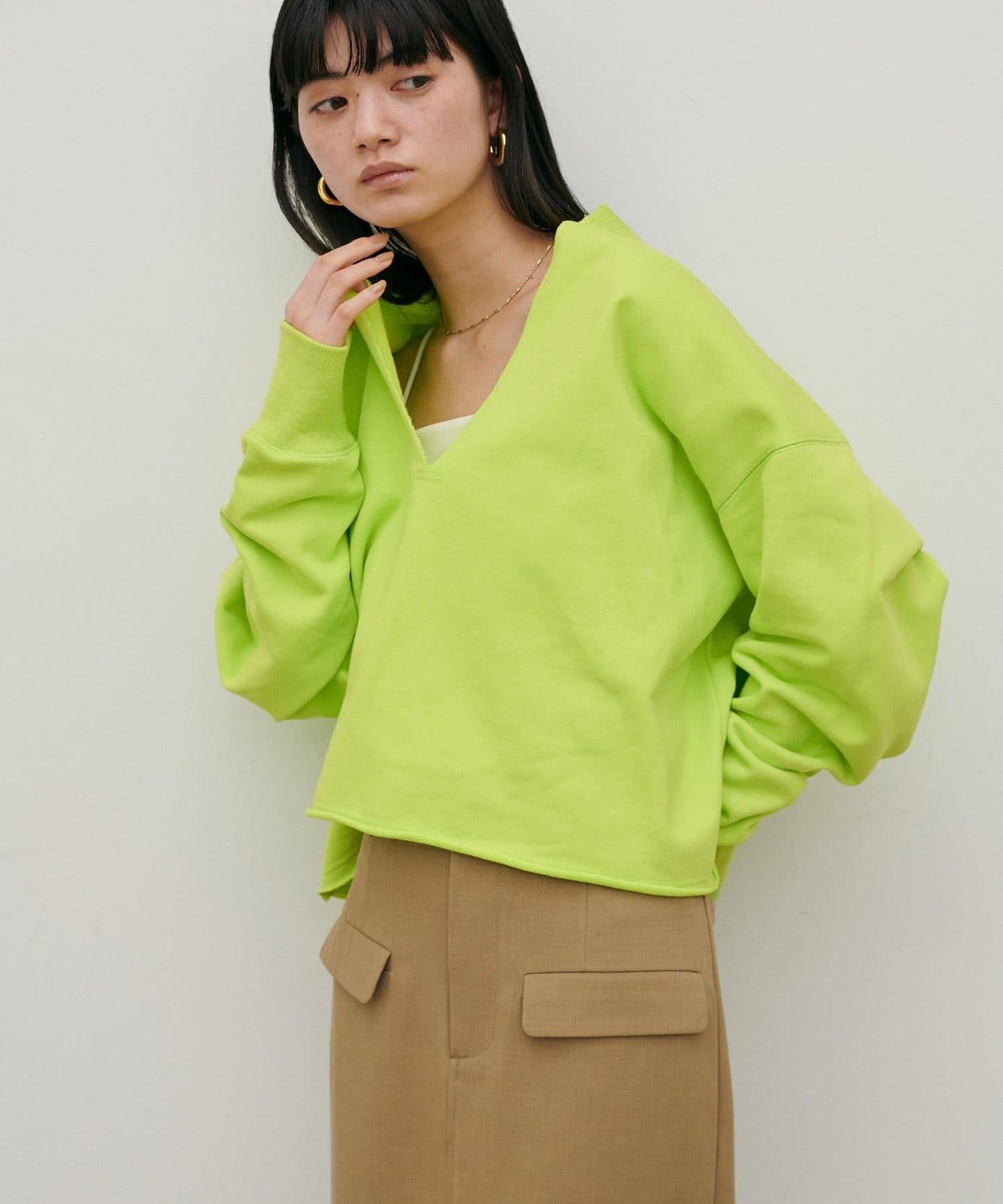 生邊開襟領毛圈套頭衛衣