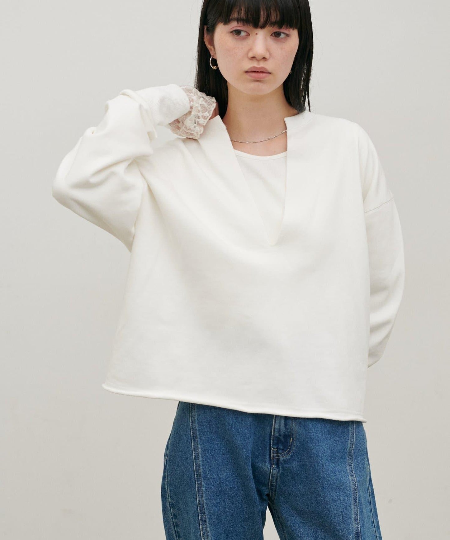 生邊開襟領毛圈套頭衛衣