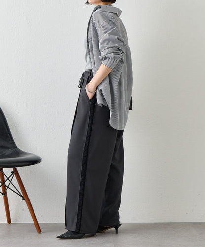 側邊蕾絲拼接 褲子