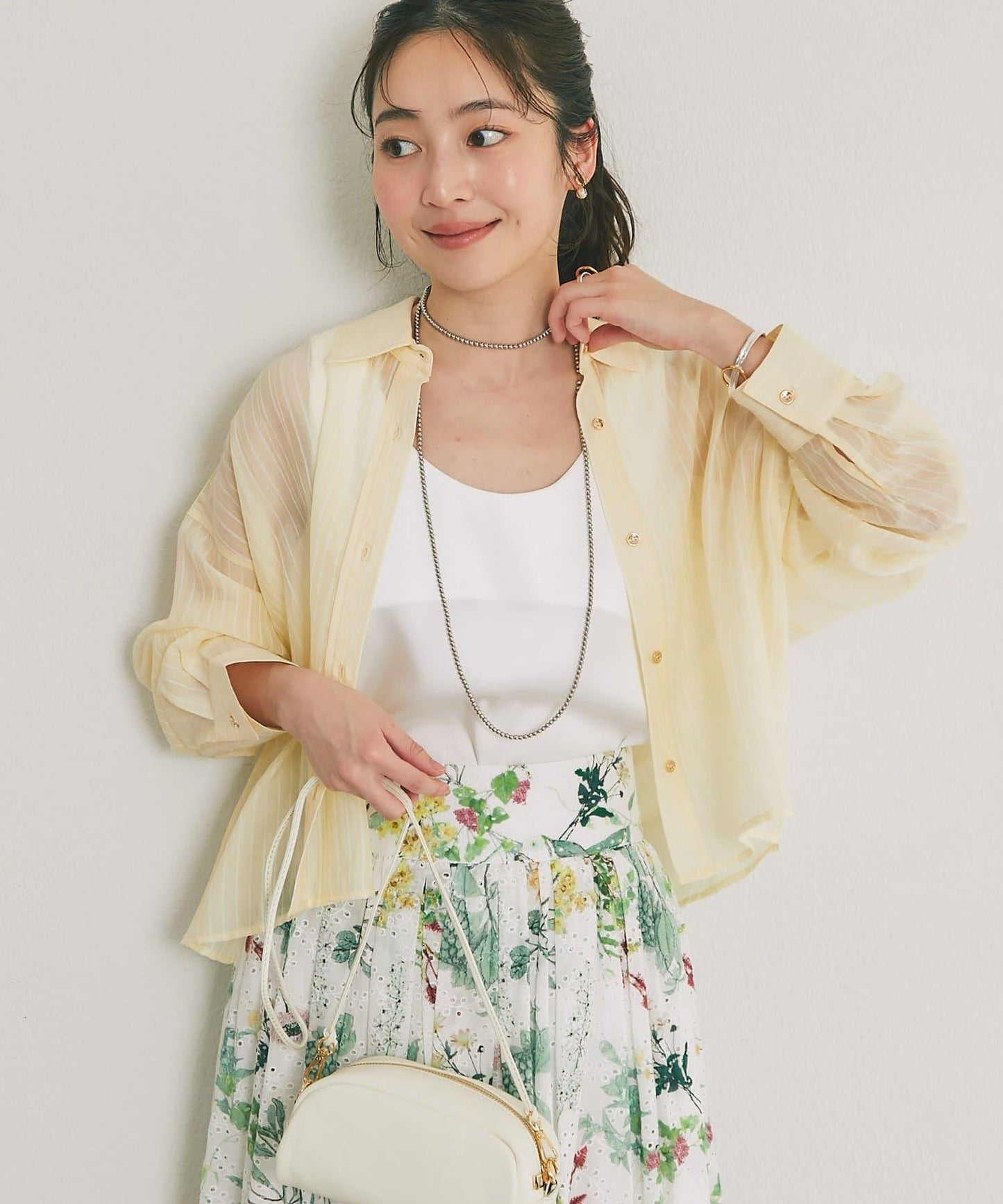 條紋輕透短款襯衫