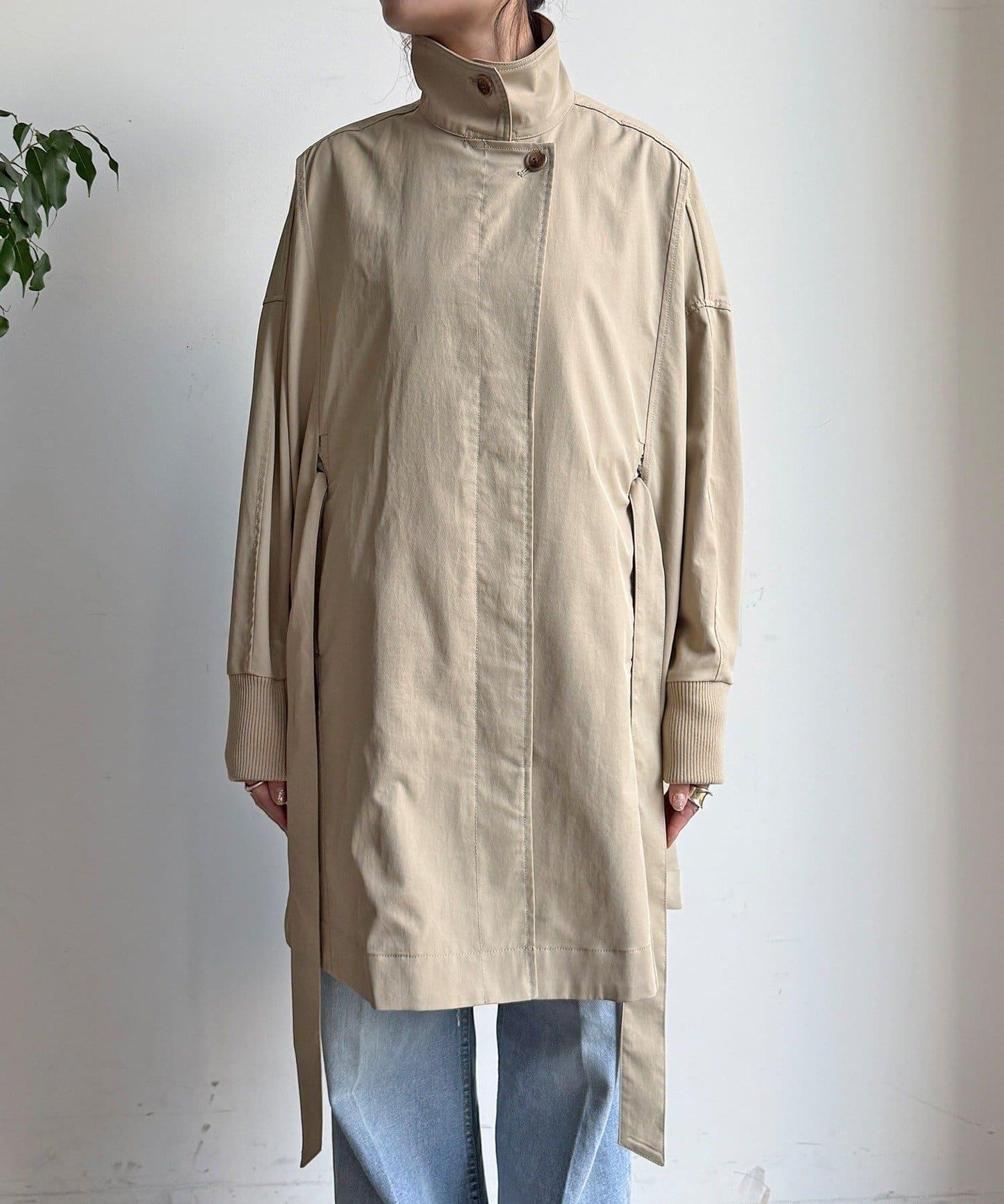 圓形羅紋設計大衣