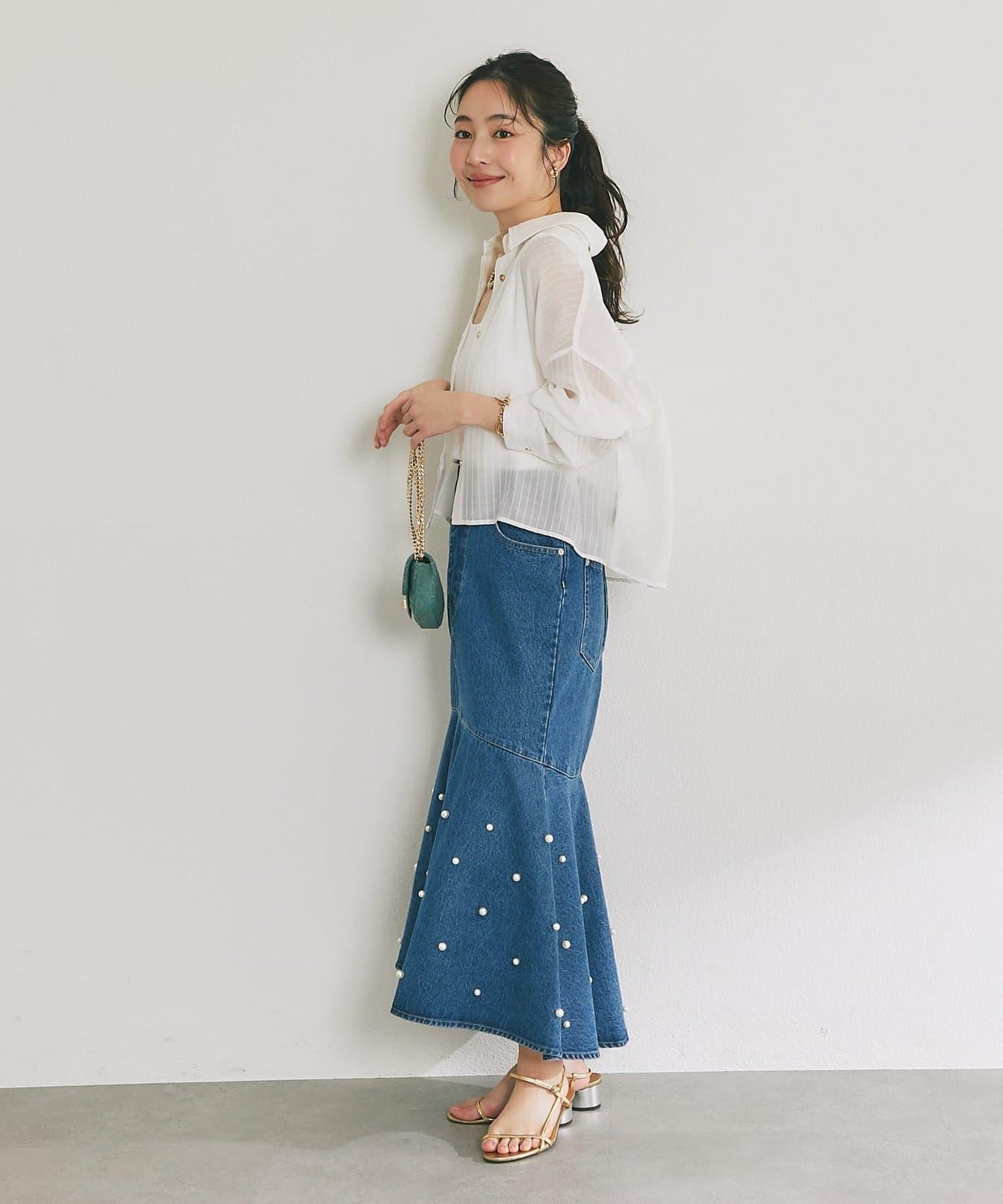 條紋輕透短款襯衫