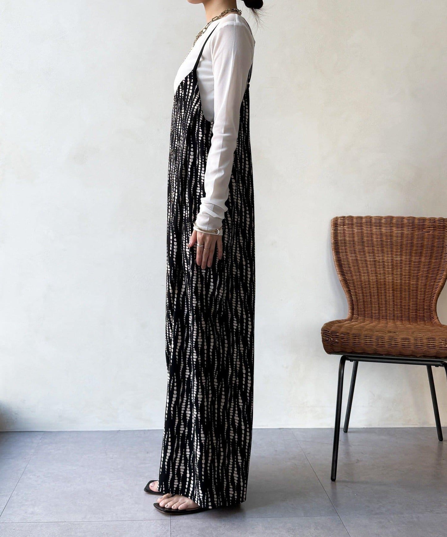 裹身設計 吊帶連體褲（ 可成套）