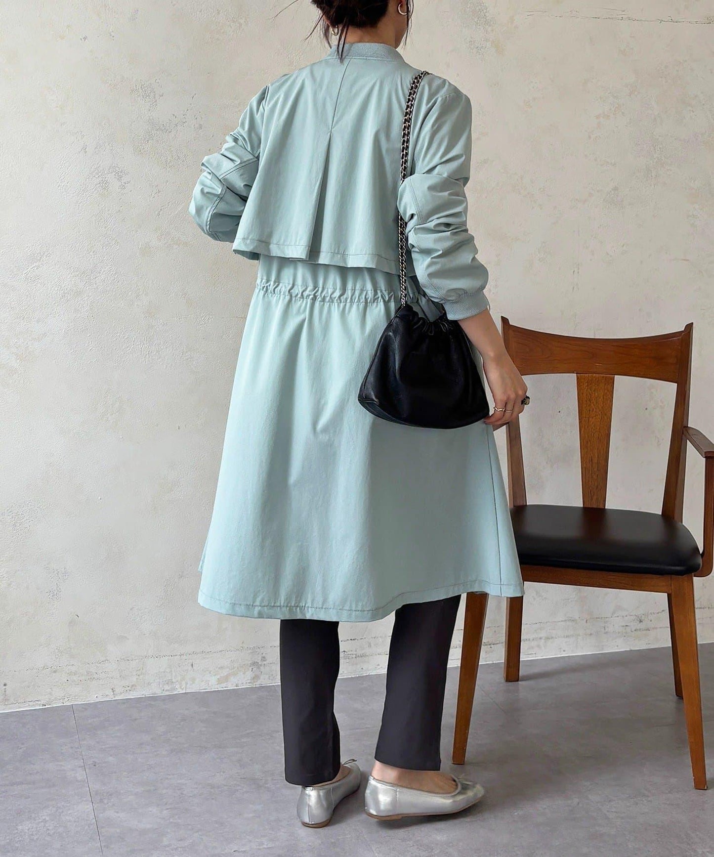 腰部抽繩設計 大衣