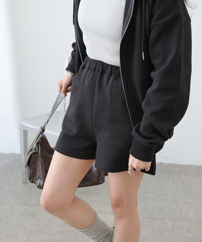 可成套空氣層休閒短褲