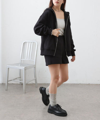 可成套空氣層休閒短褲