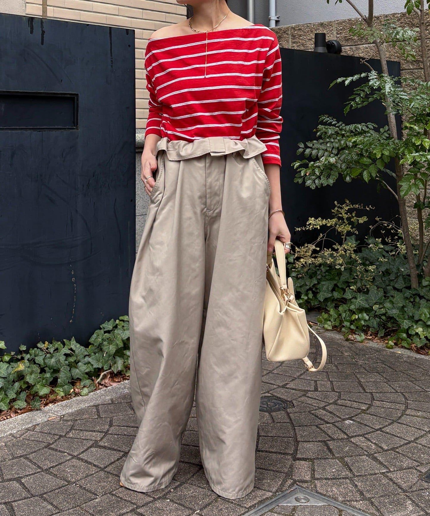 多色條紋露肩T恤