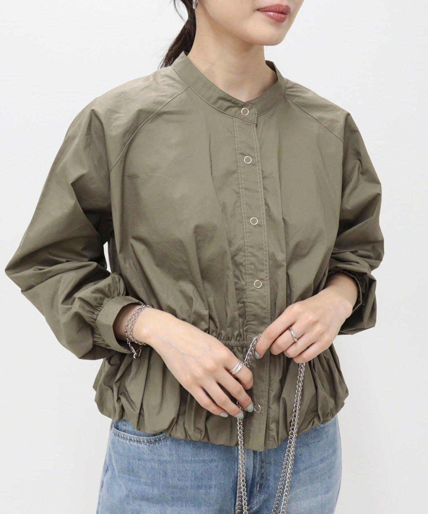 短款泡泡袖前開襟襯衫