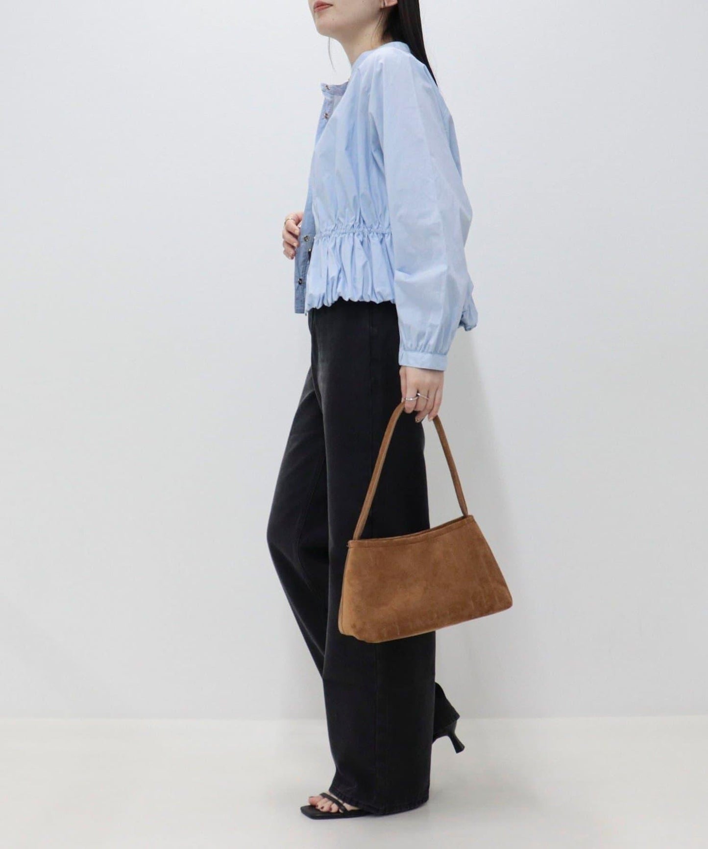 短款泡泡袖前開襟襯衫