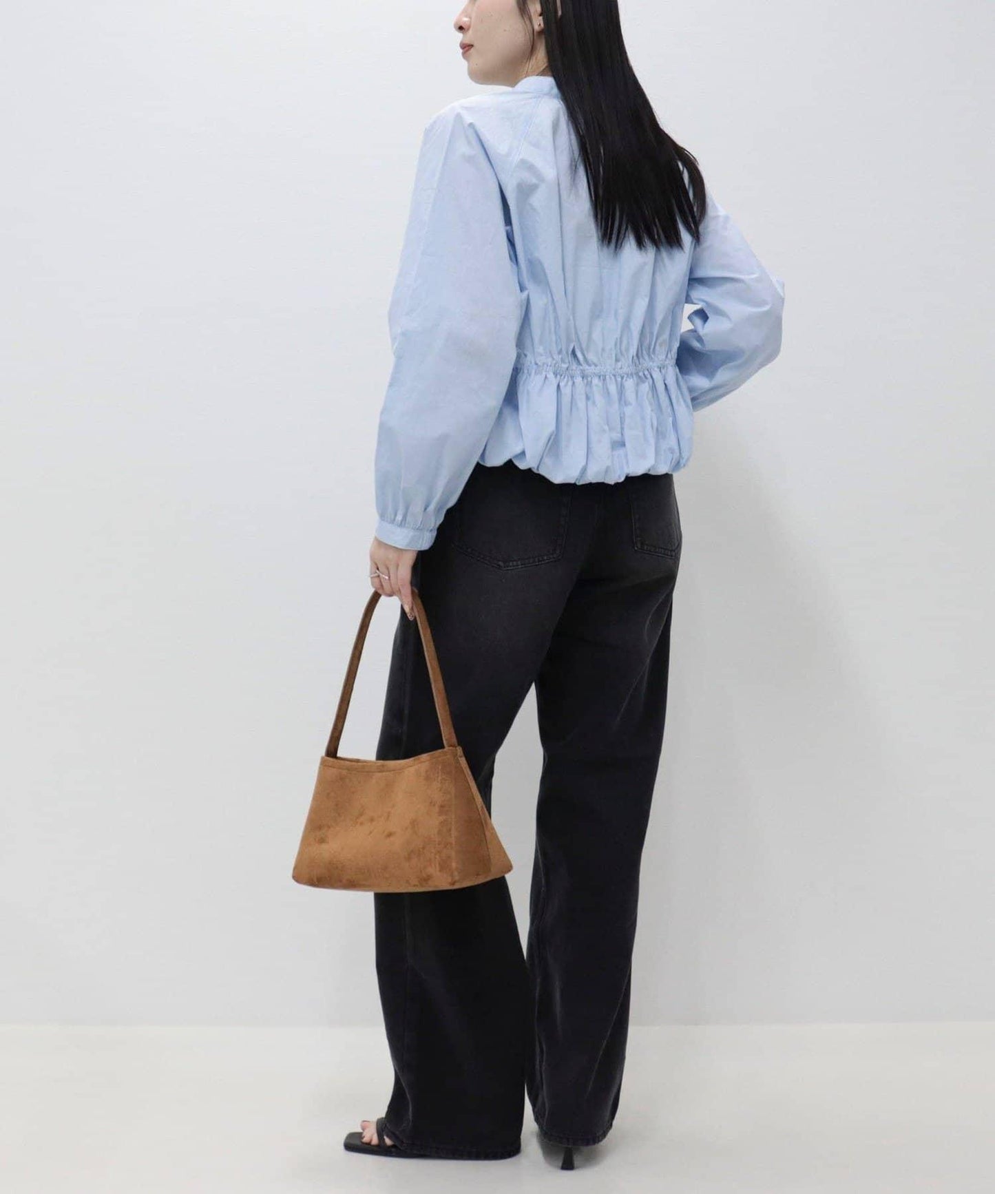 短款泡泡袖前開襟襯衫