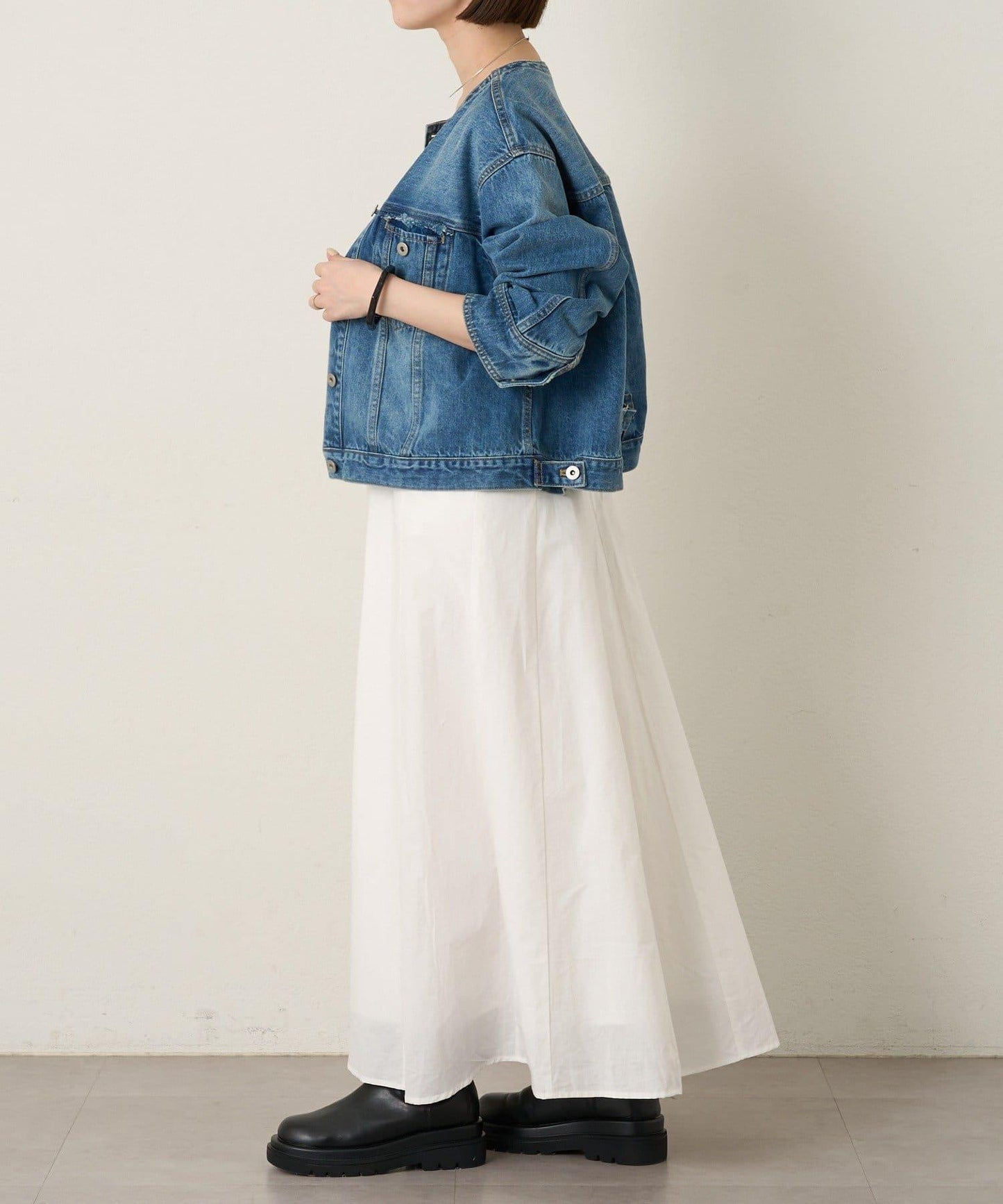 寶石裝飾吊帶連衣裙