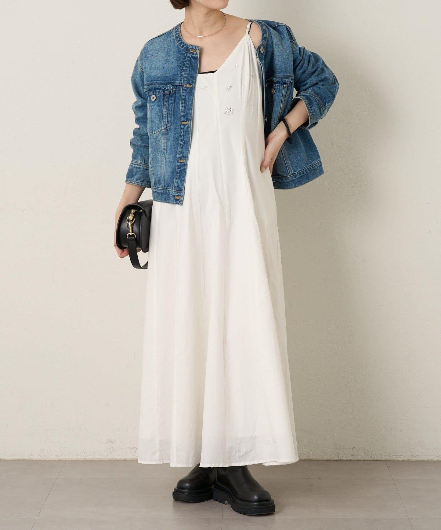 寶石裝飾吊帶連衣裙