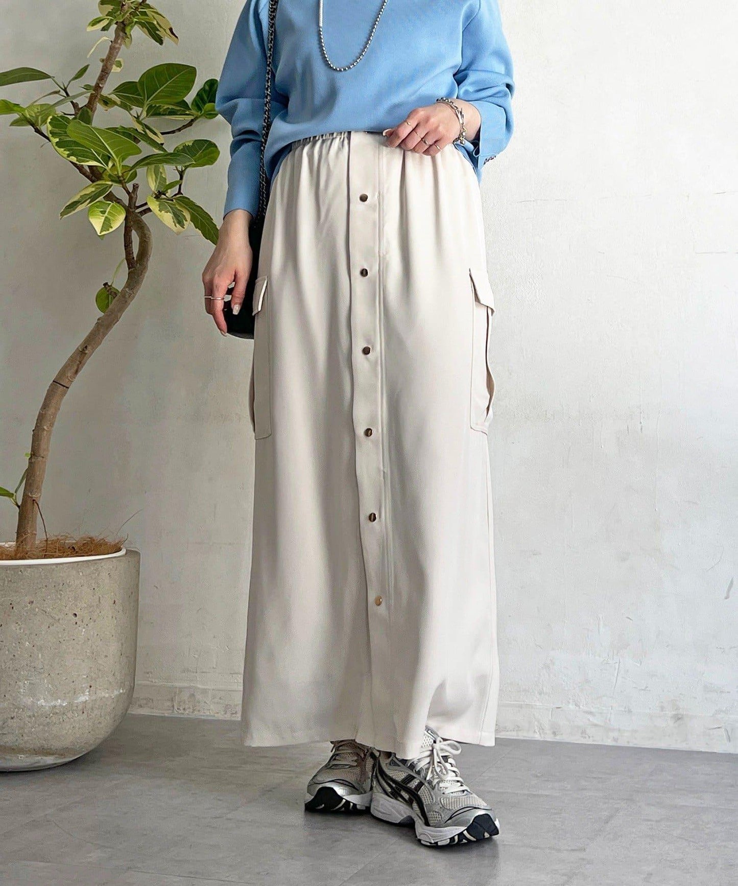 前扣窄身設計半身裙