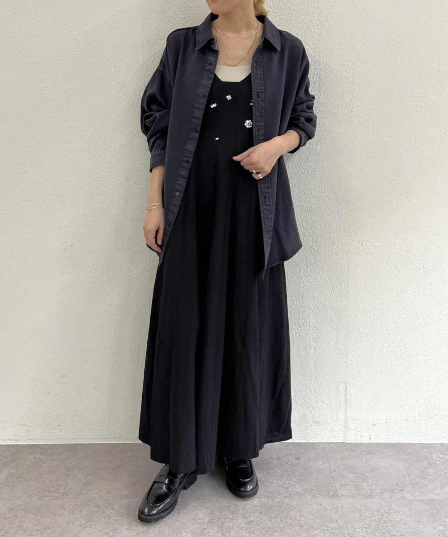 寶石裝飾吊帶連衣裙