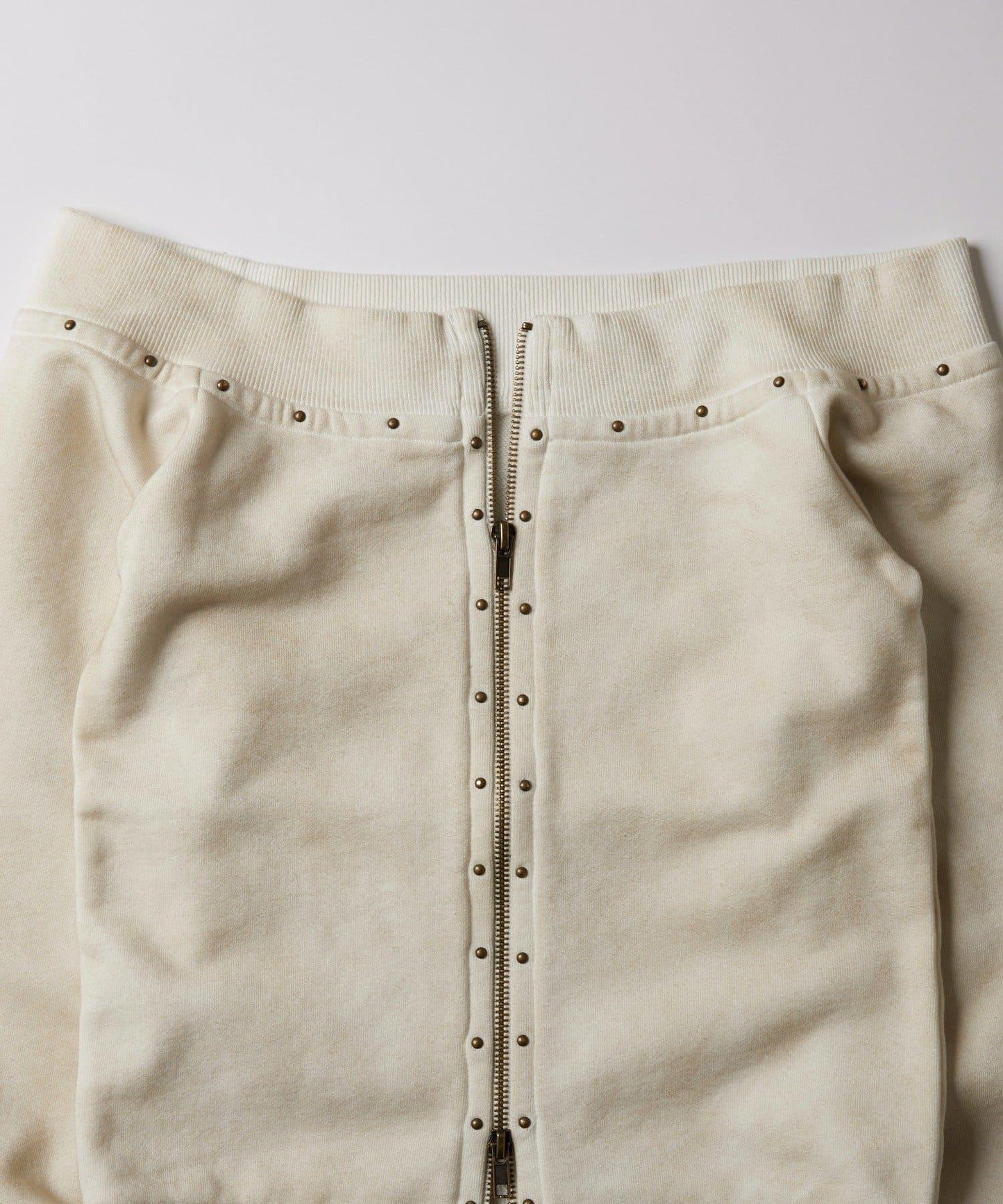 前拉鍊鉚釘露肩上衣