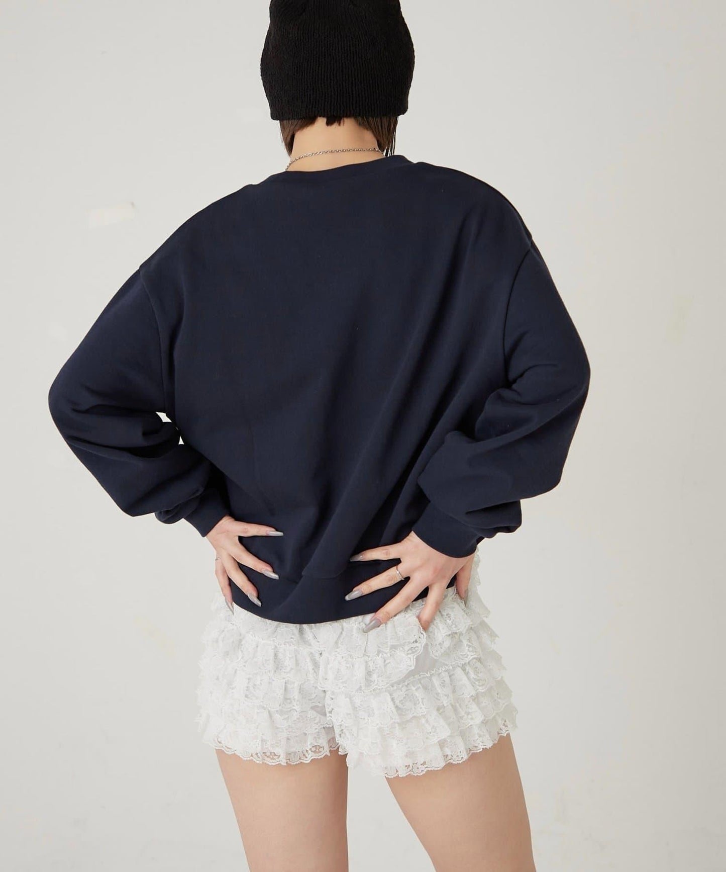 Sourcream SOUR鉚釘圓領衛衣