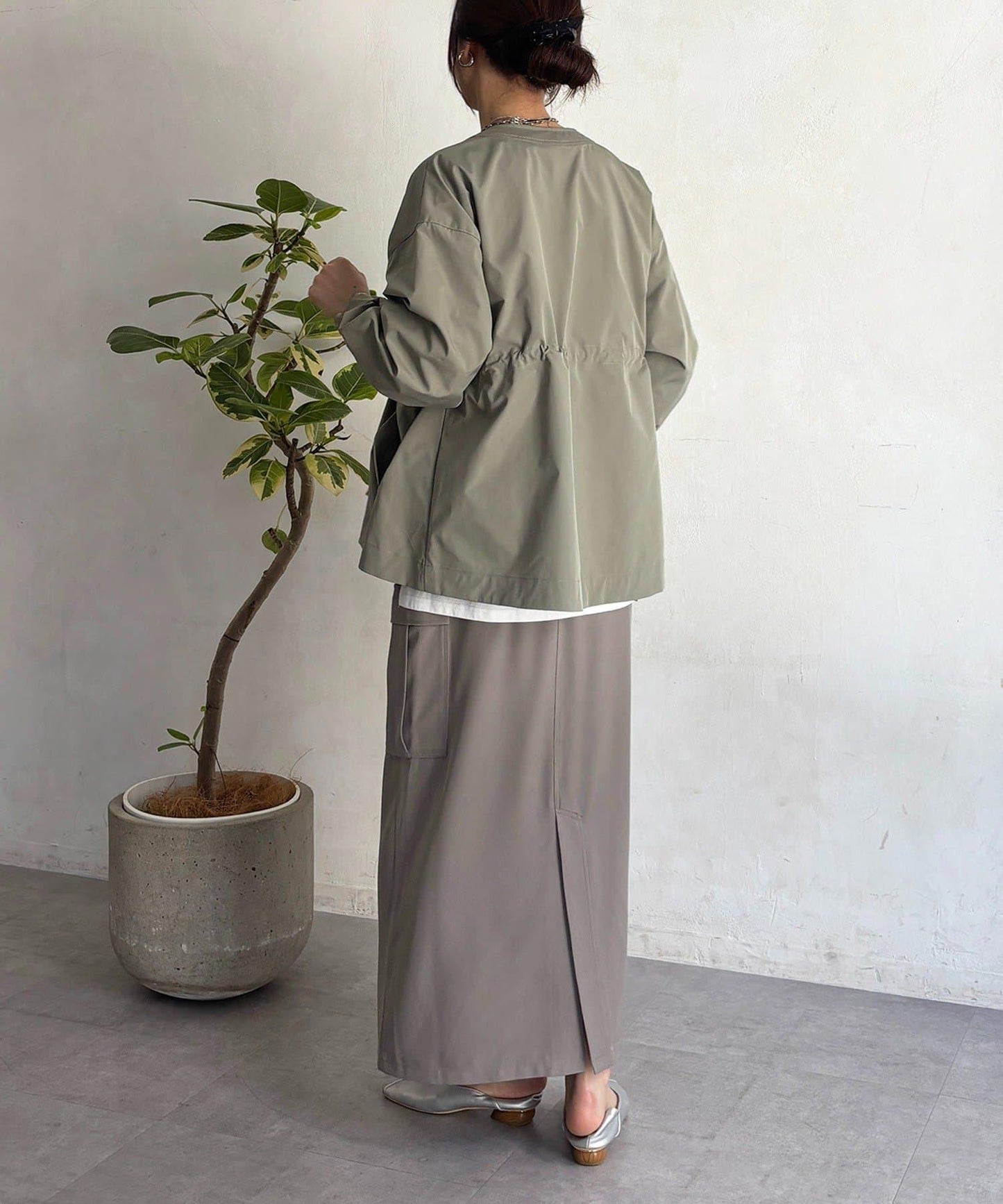 前扣窄身設計半身裙