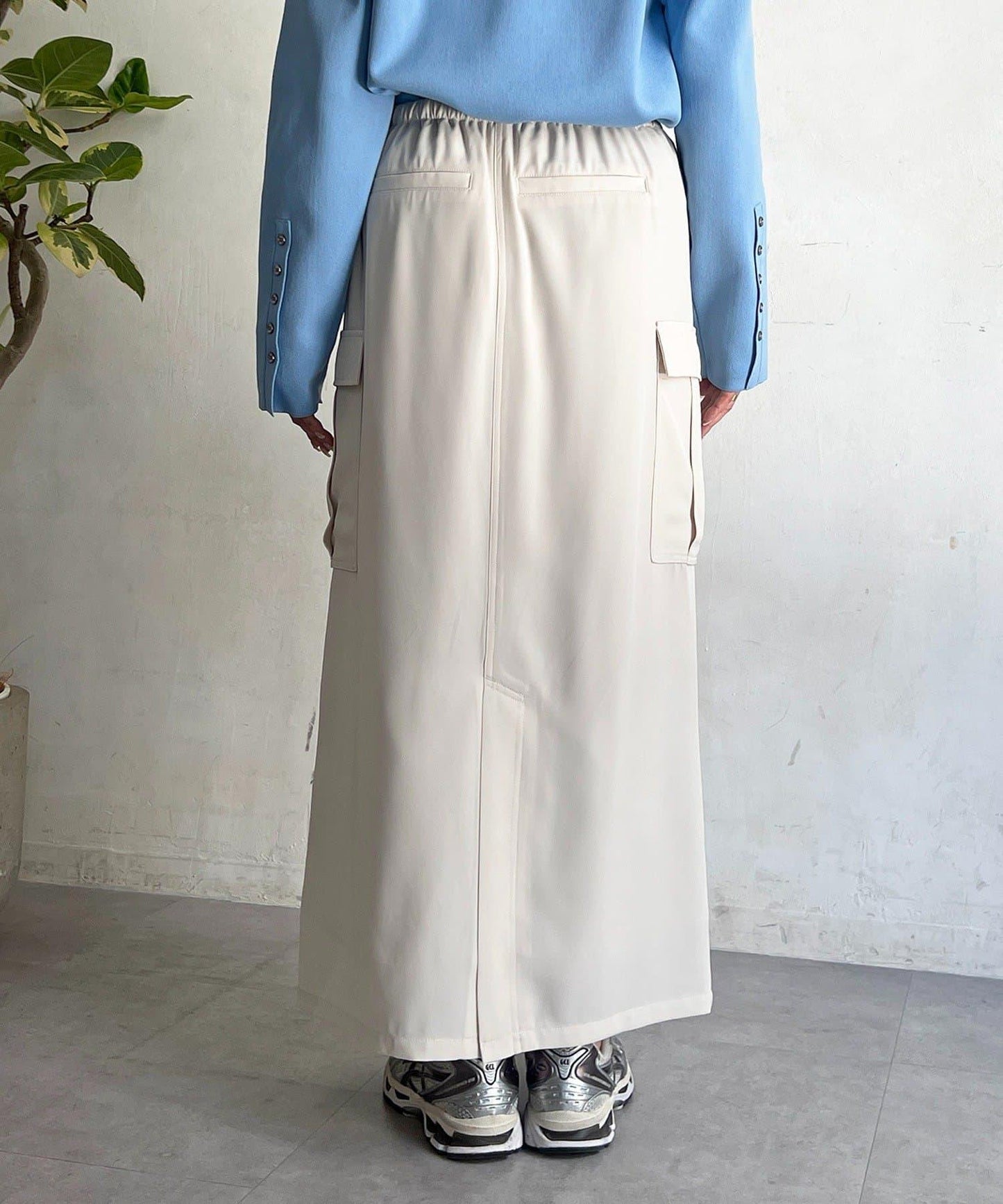 前扣窄身設計半身裙