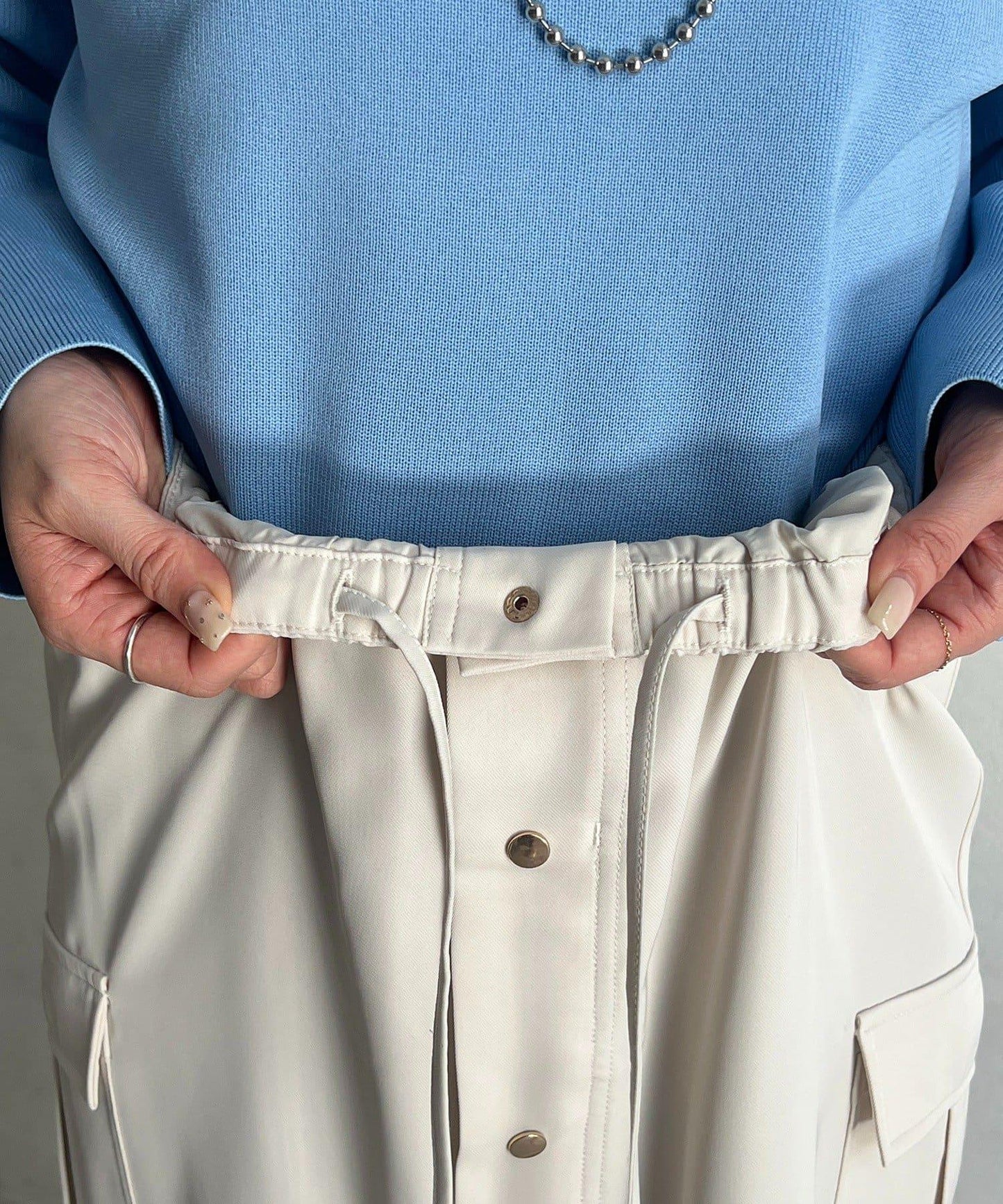 前扣窄身設計半身裙