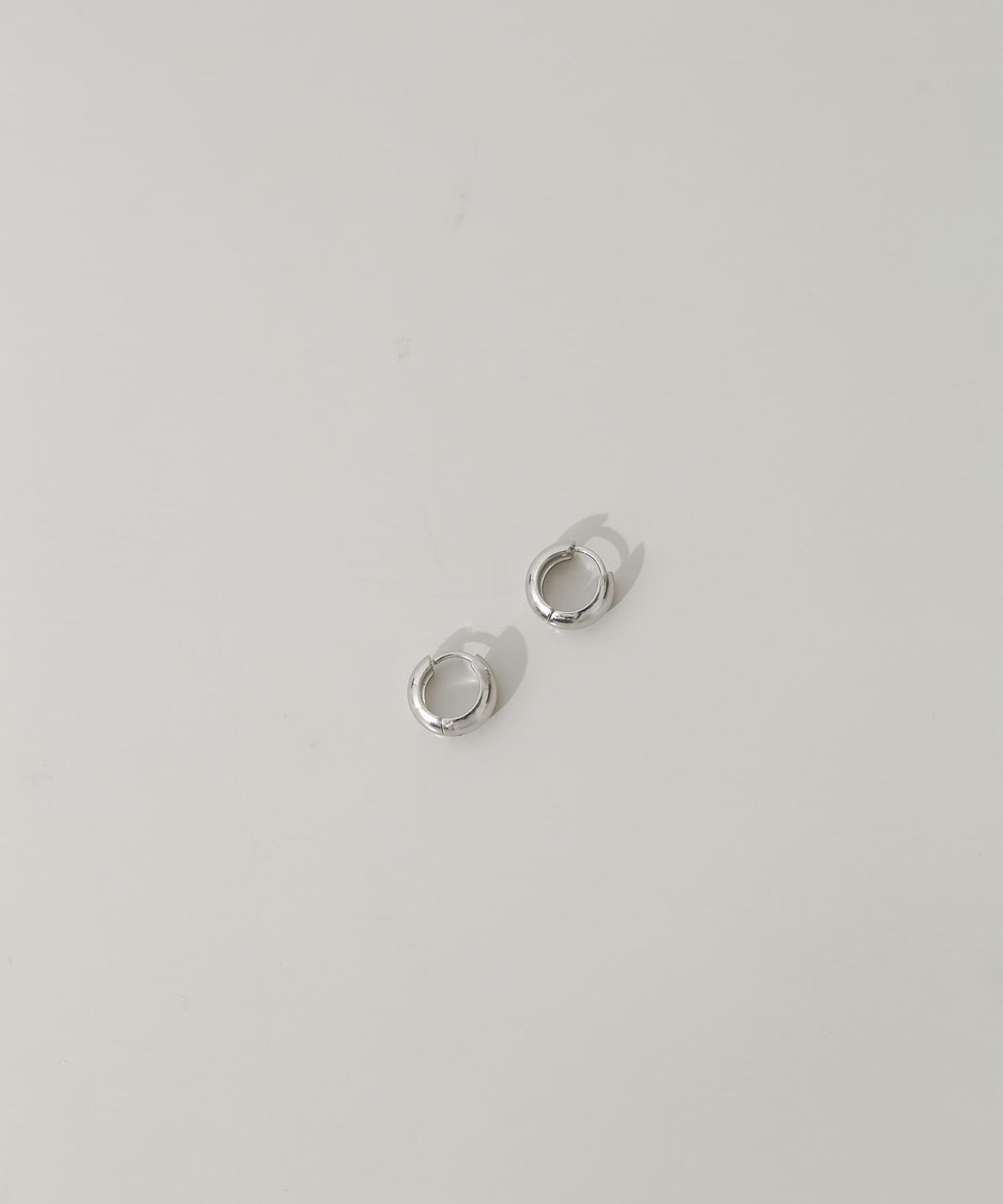 不鏽鋼 飽滿迷你圓環耳環